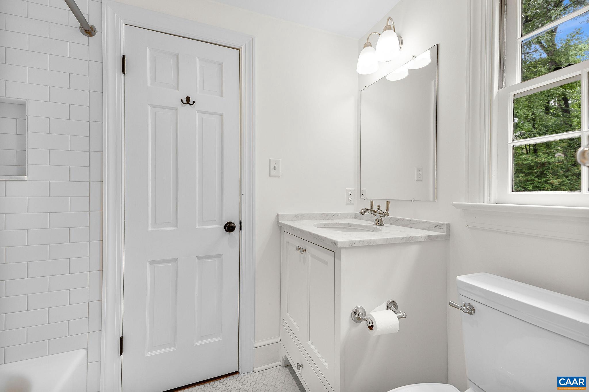 EDNAM FOREST - Residential