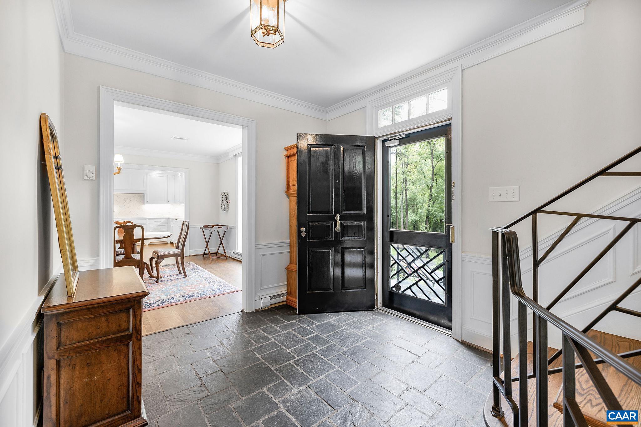 EDNAM FOREST - Residential