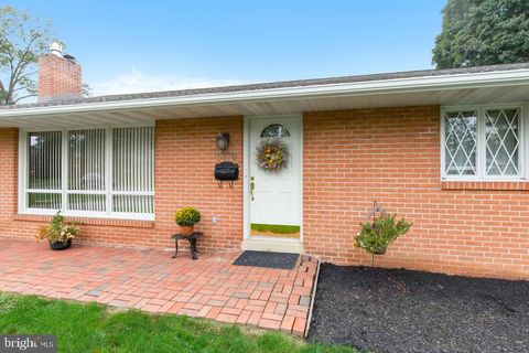 Photo of 6370 Carpenter Street, EAST PETERSBURG, PA 17520 (MLS # PALA2057926)