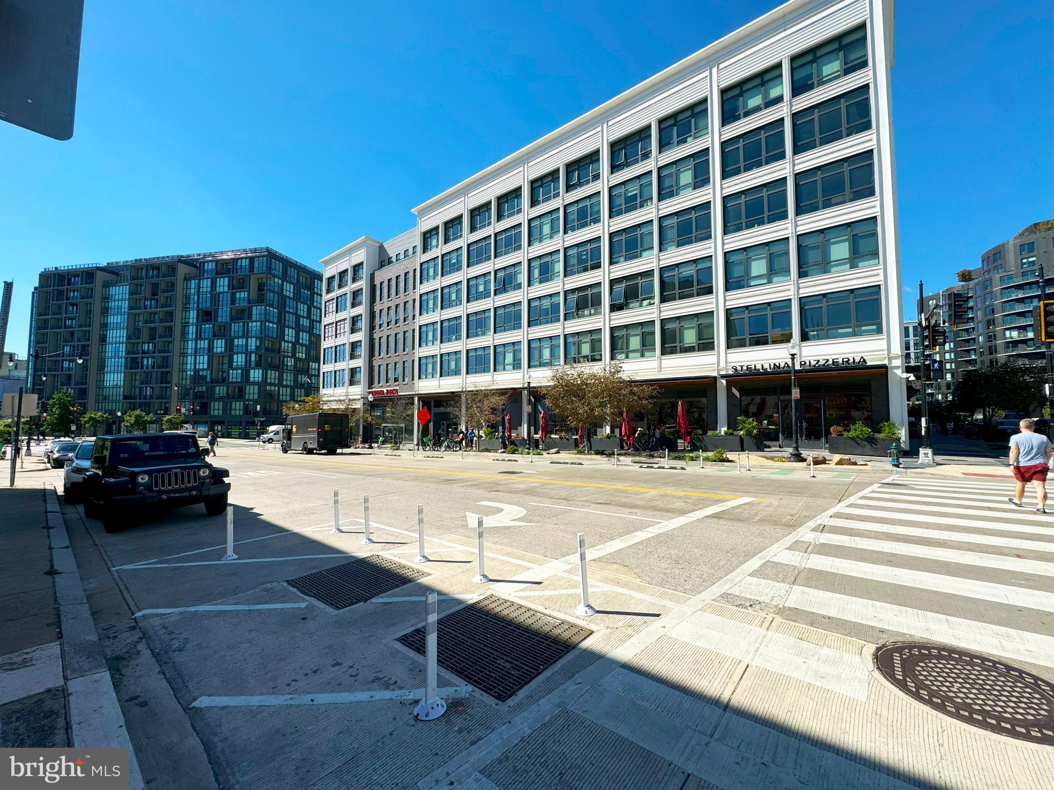 26 P STREET NE