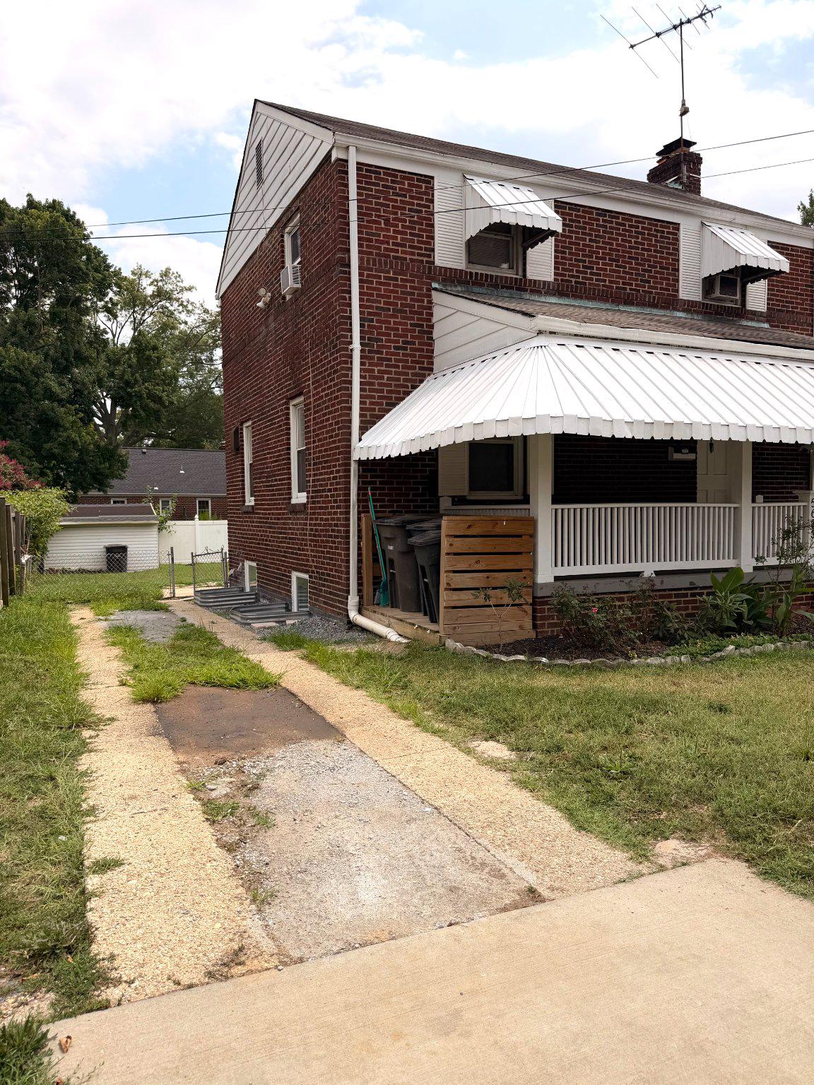 5613 QUEENS CHAPEL ROAD