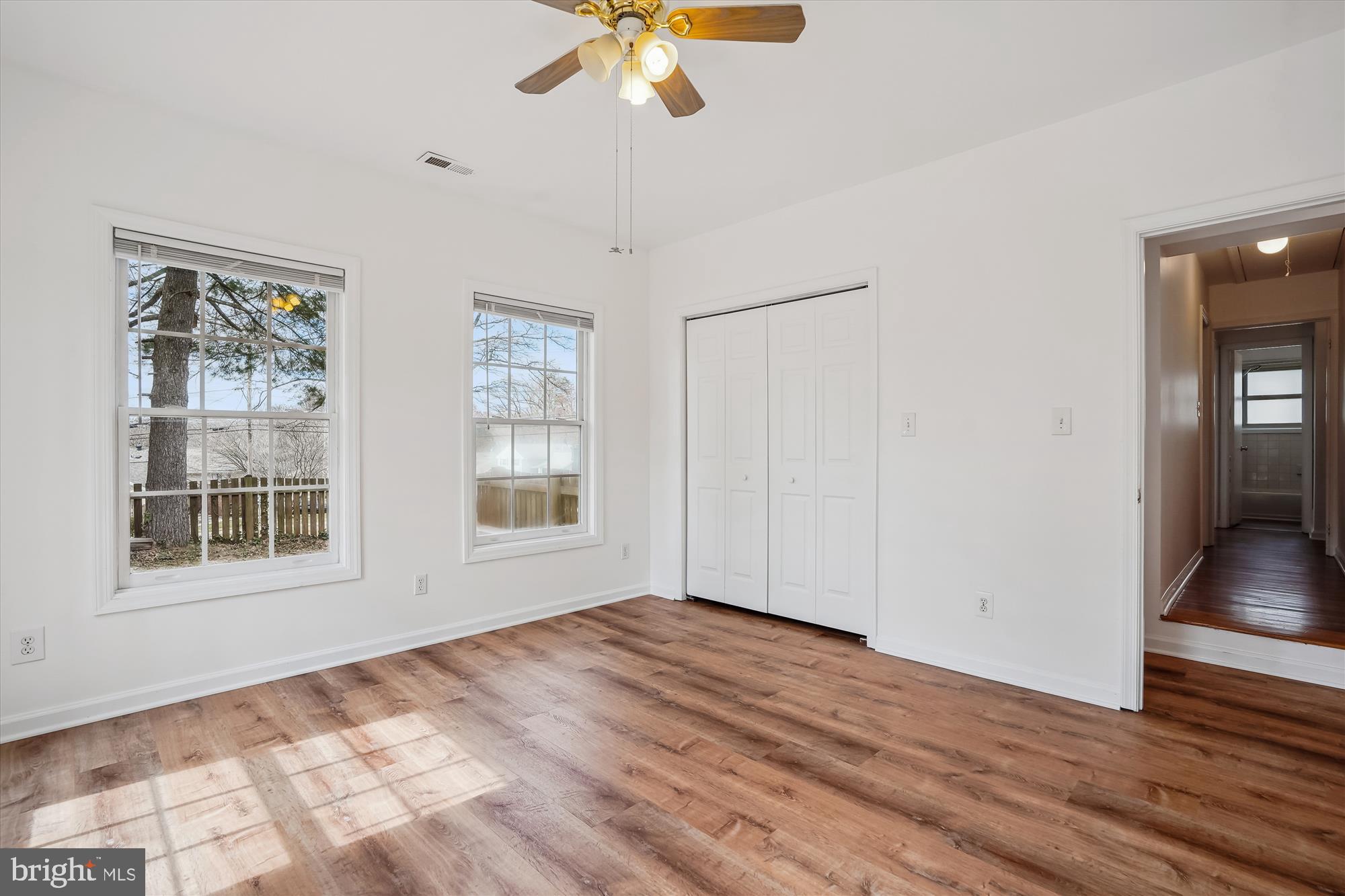 WARREN WOODS - Residential