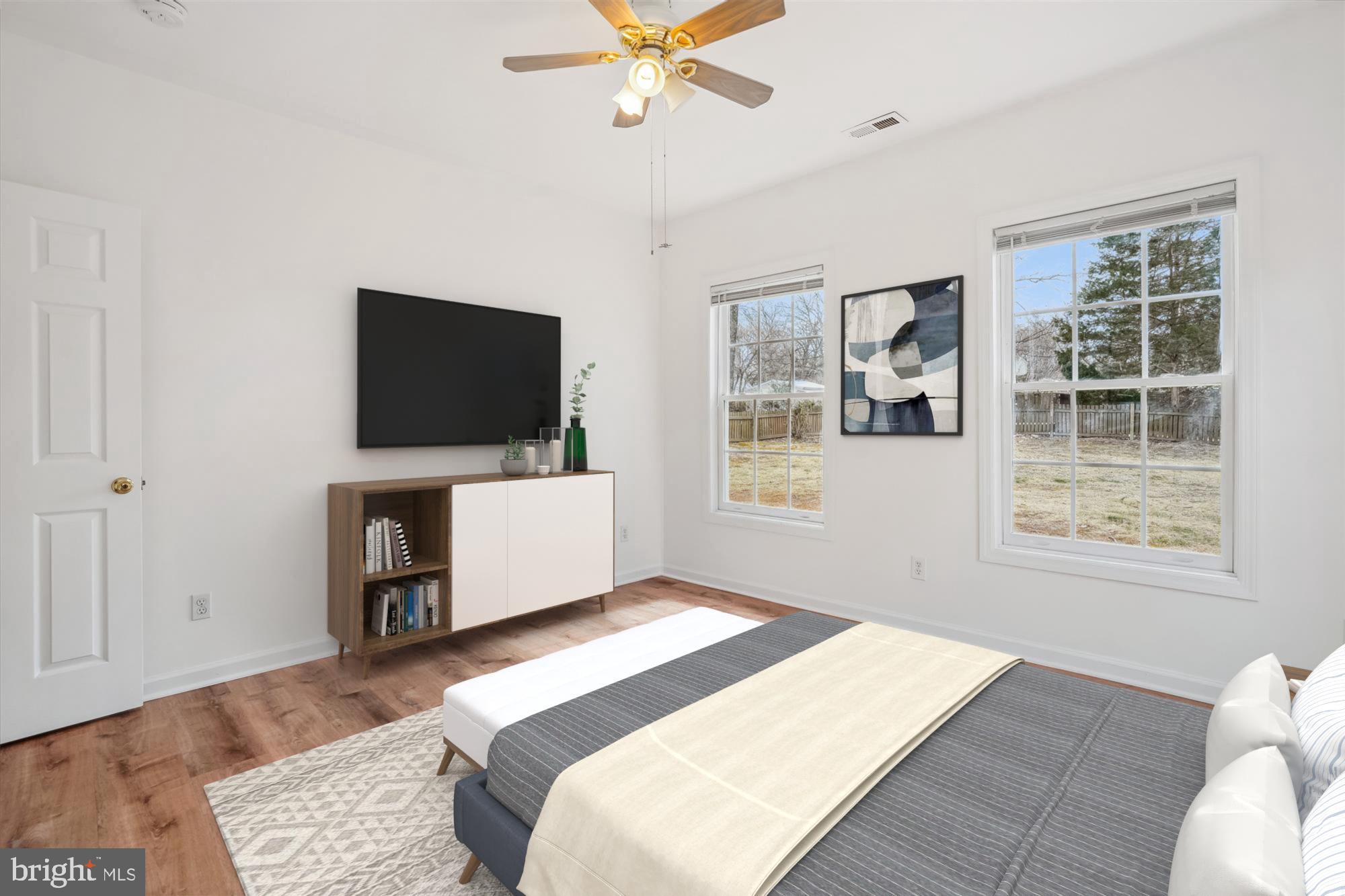 WARREN WOODS - Residential