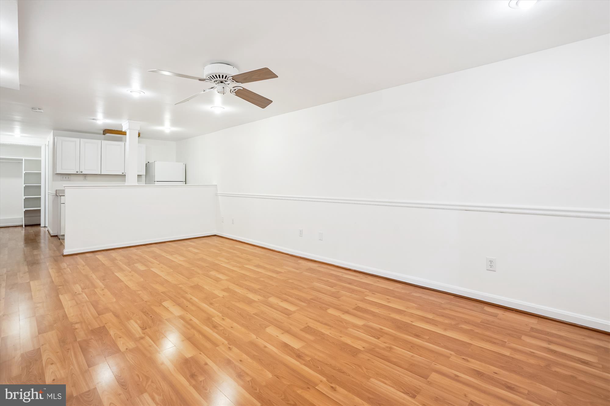 WARREN WOODS - Residential