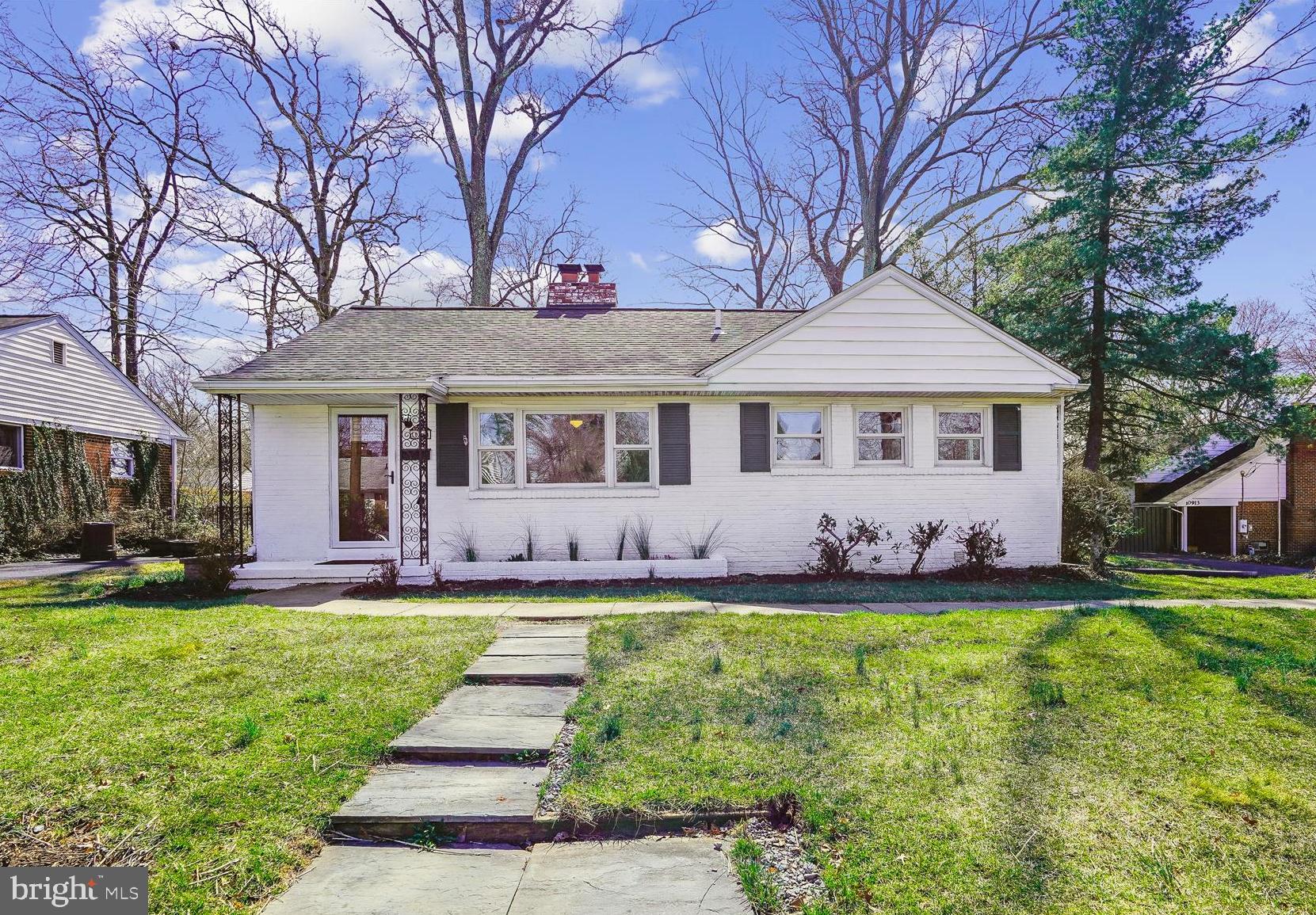 WARREN WOODS - Residential