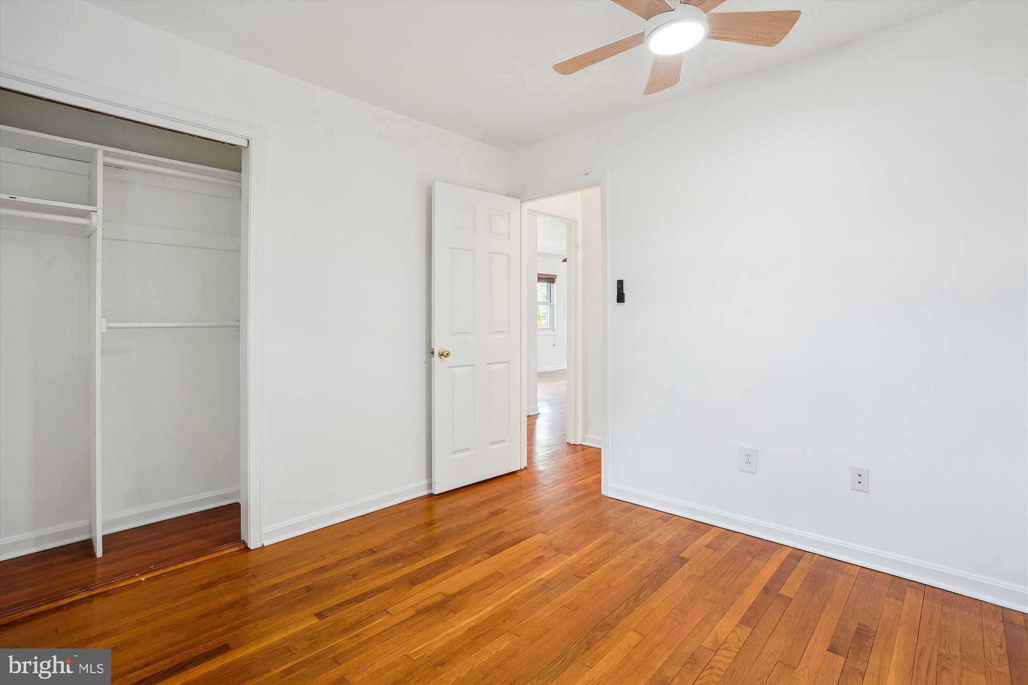 WARREN WOODS - Residential