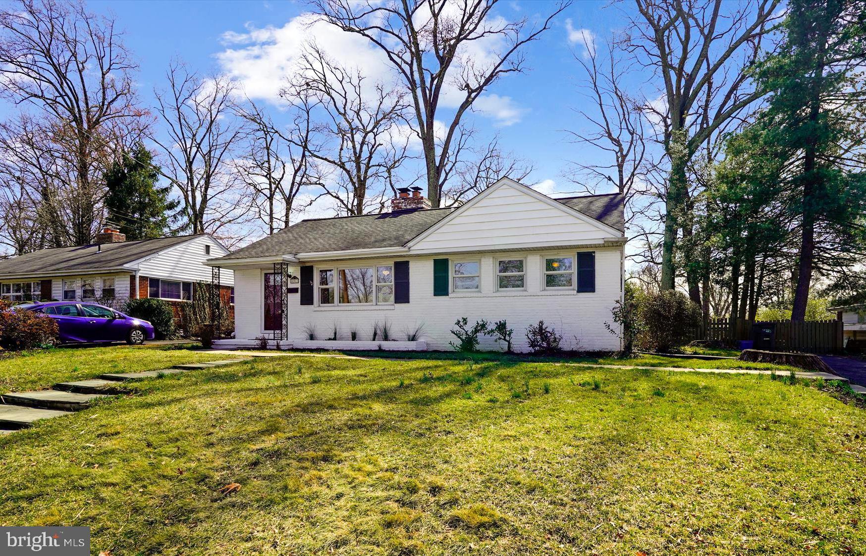 WARREN WOODS - Residential