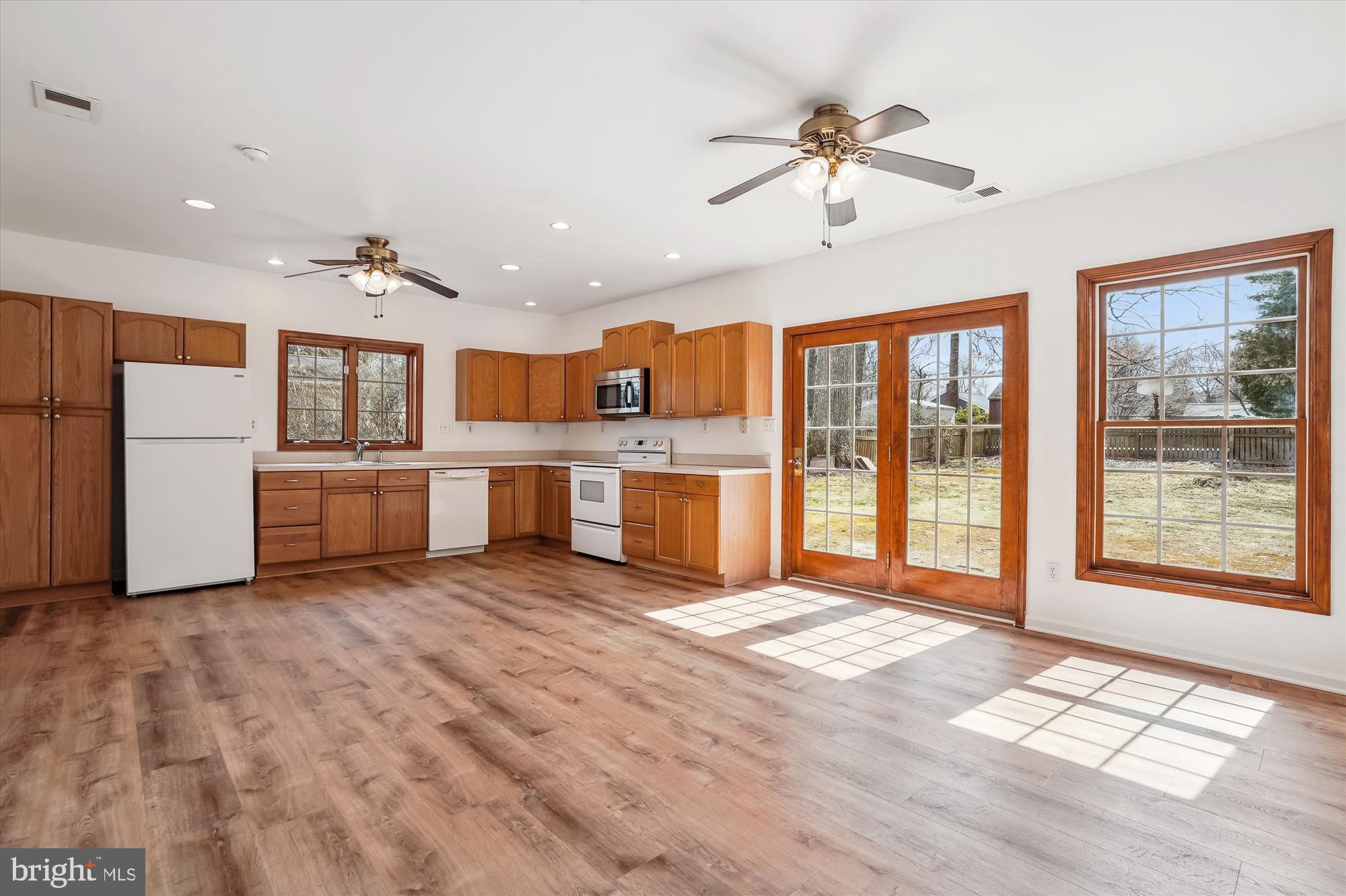 WARREN WOODS - Residential