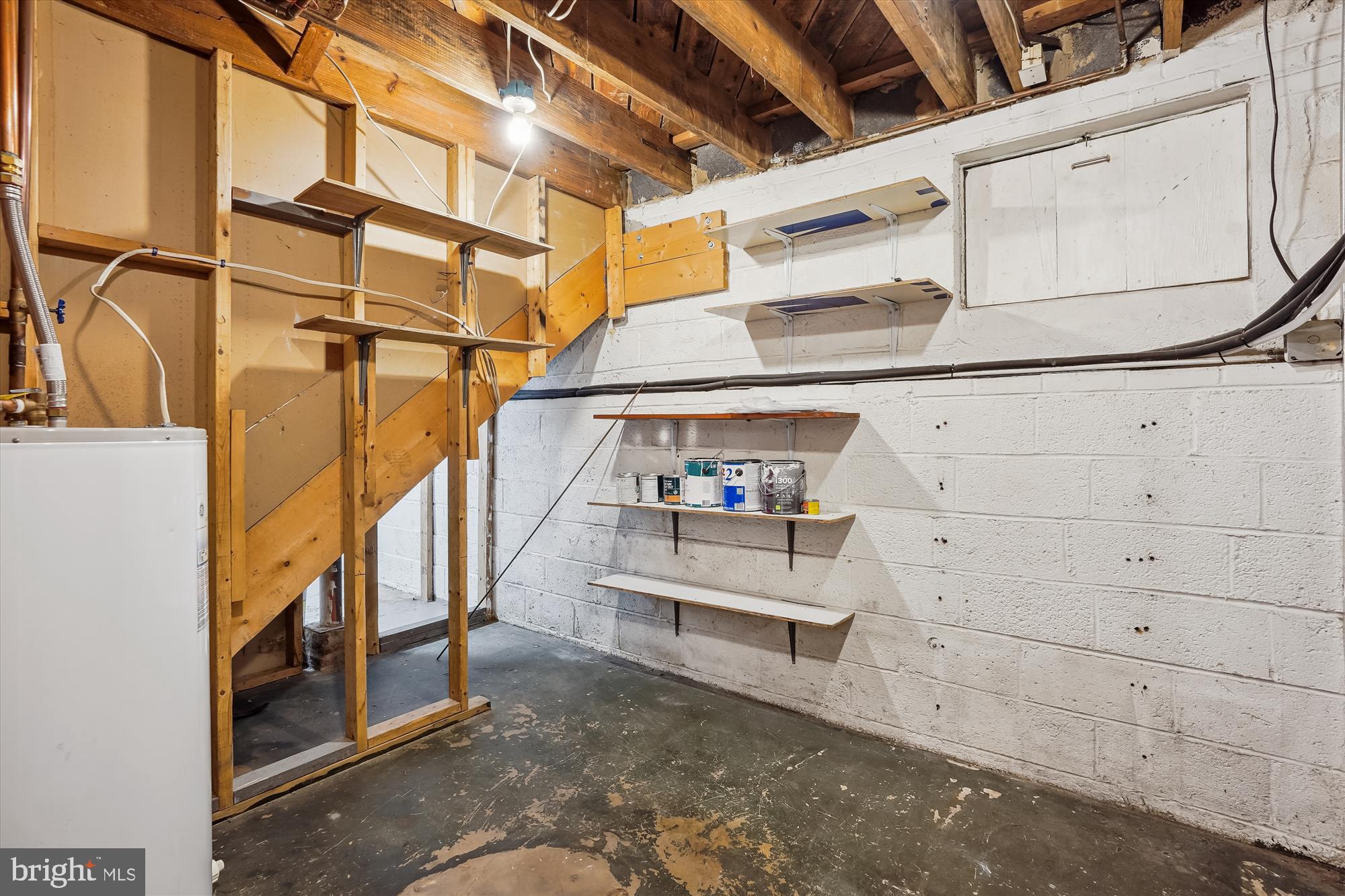 WARREN WOODS - Residential