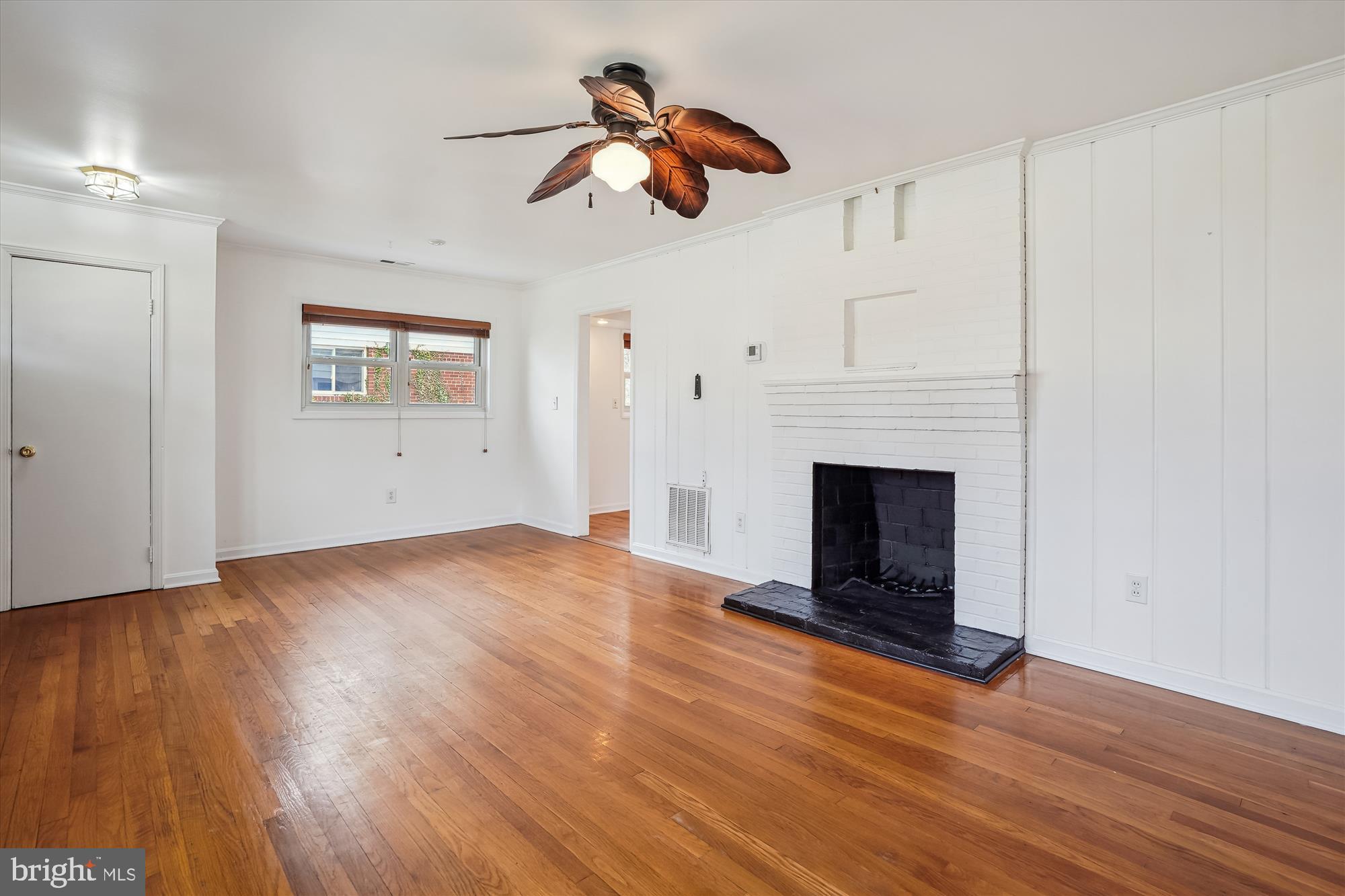 WARREN WOODS - Residential