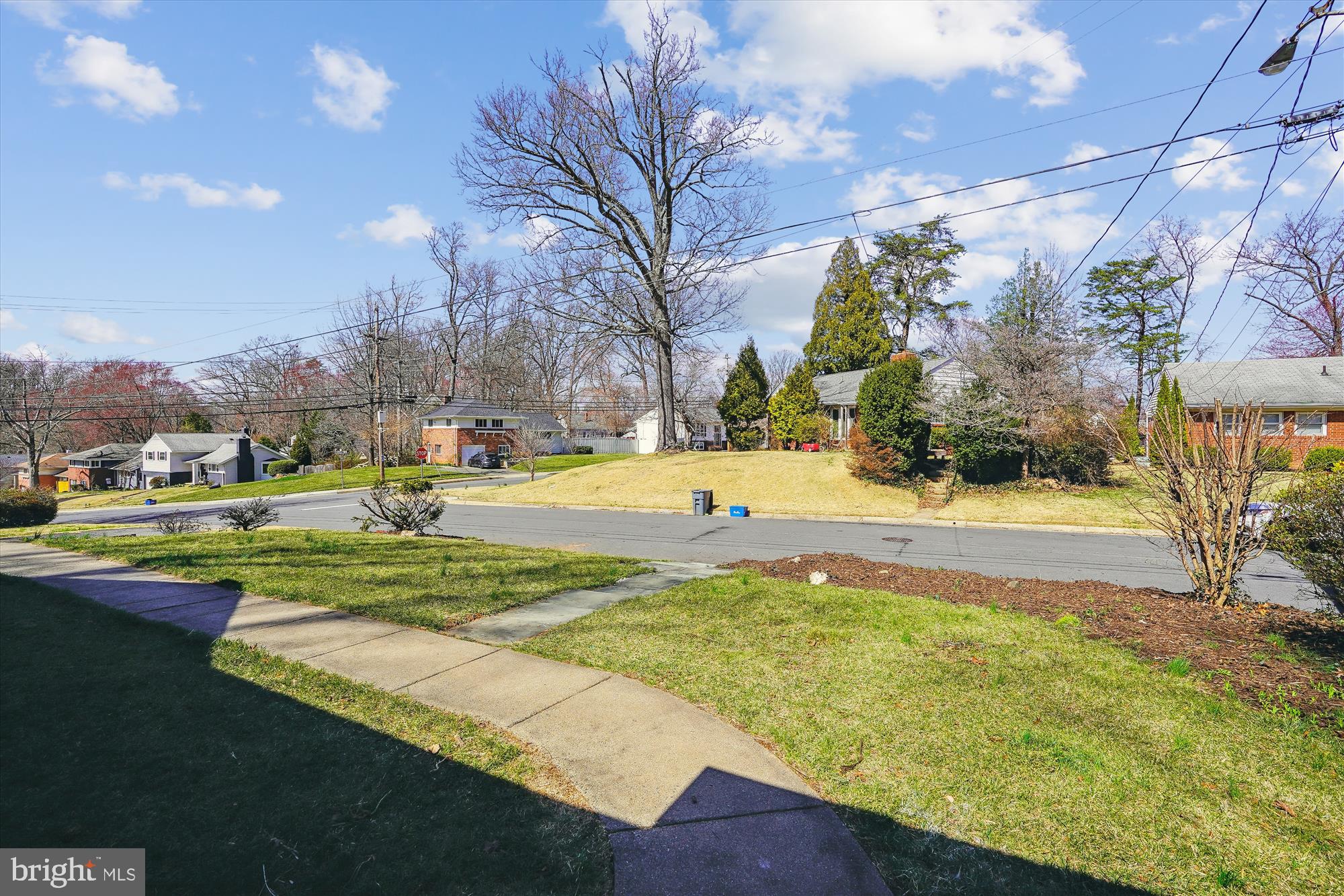 WARREN WOODS - Residential