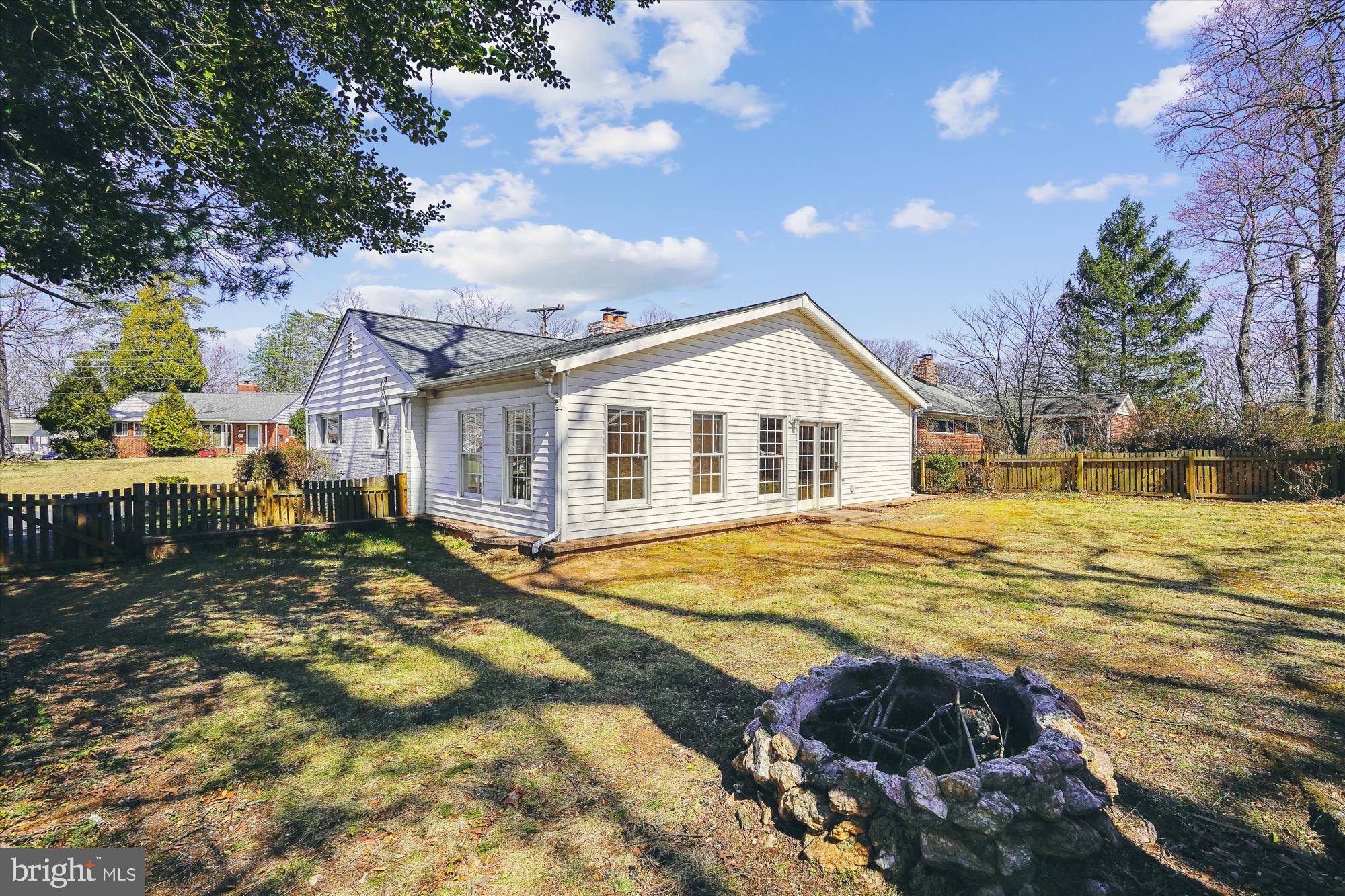 WARREN WOODS - Residential