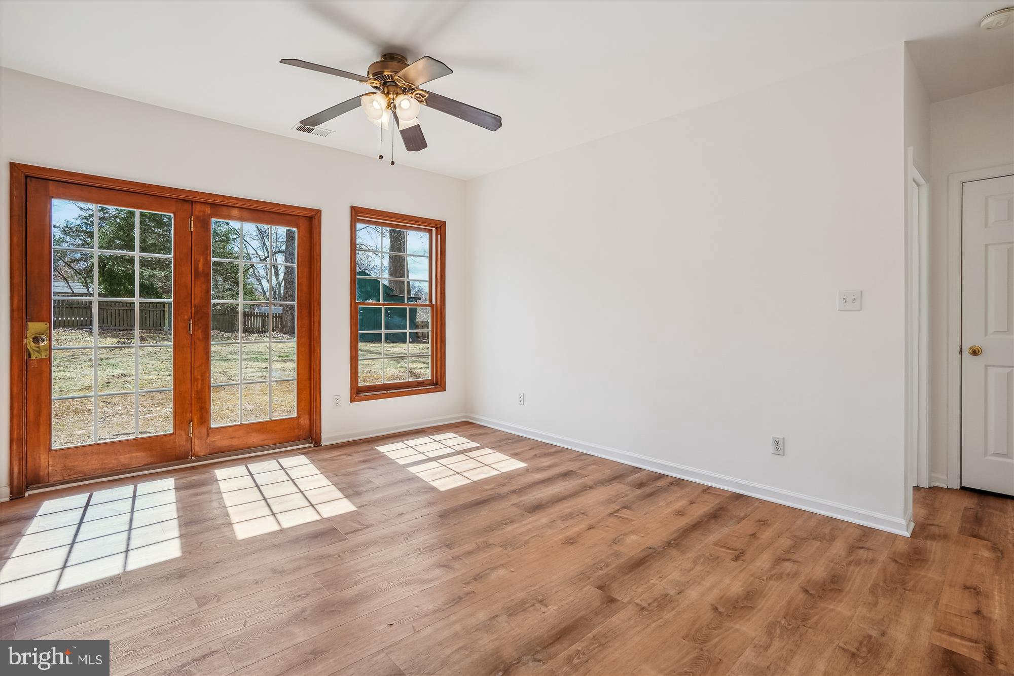 WARREN WOODS - Residential