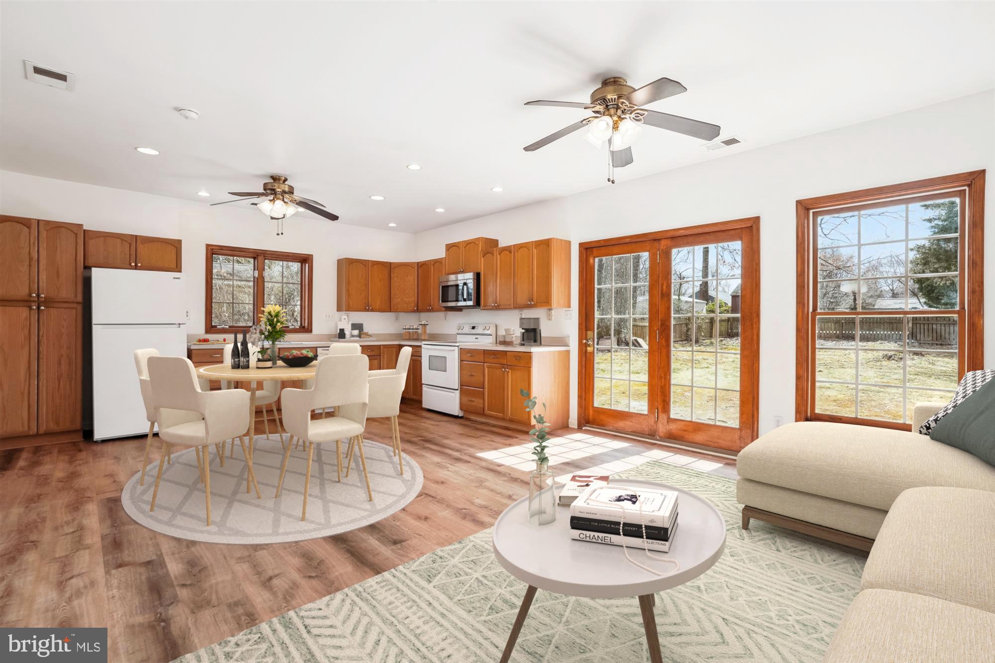 WARREN WOODS - Residential