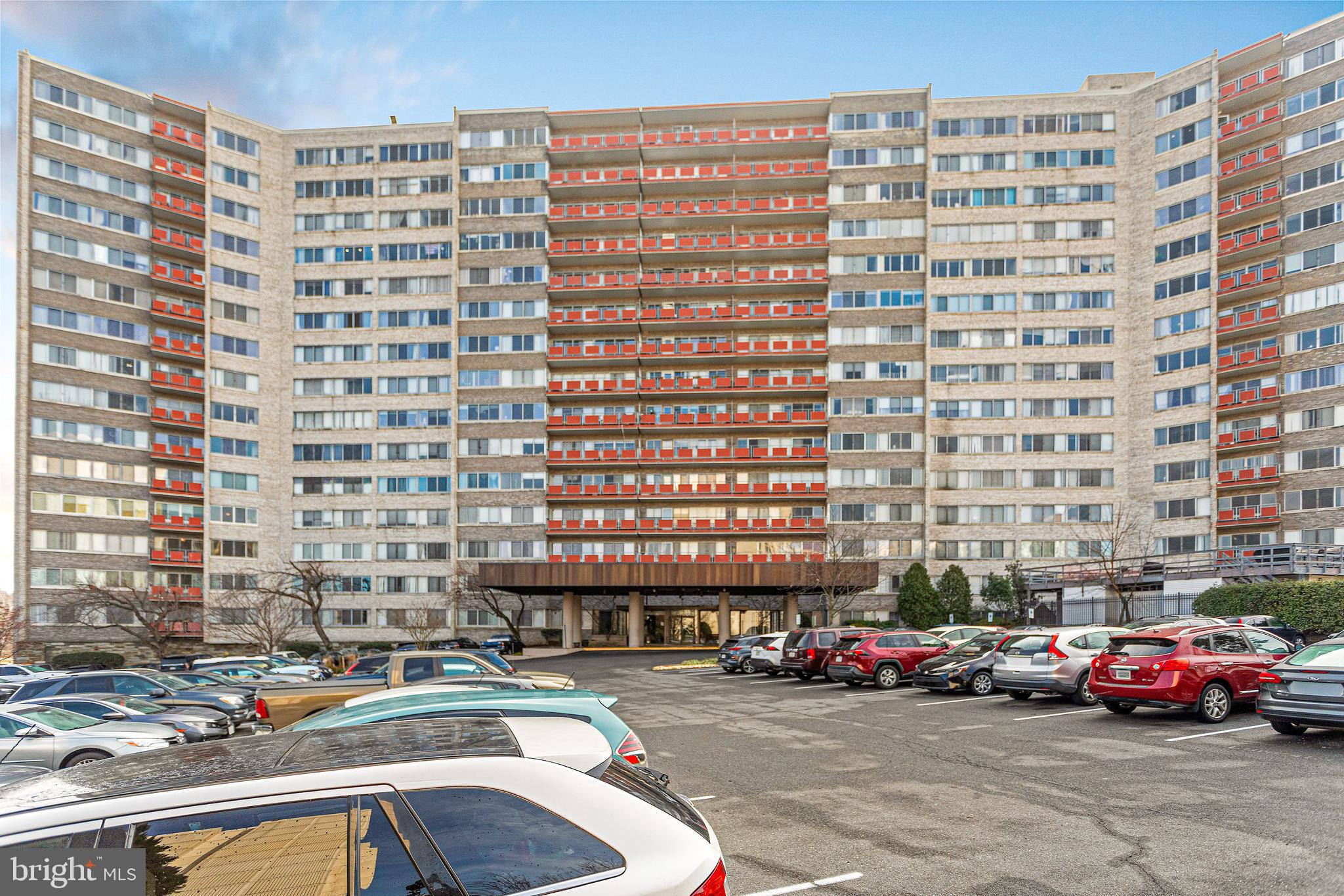 PAVILION ON THE PARK - Residential