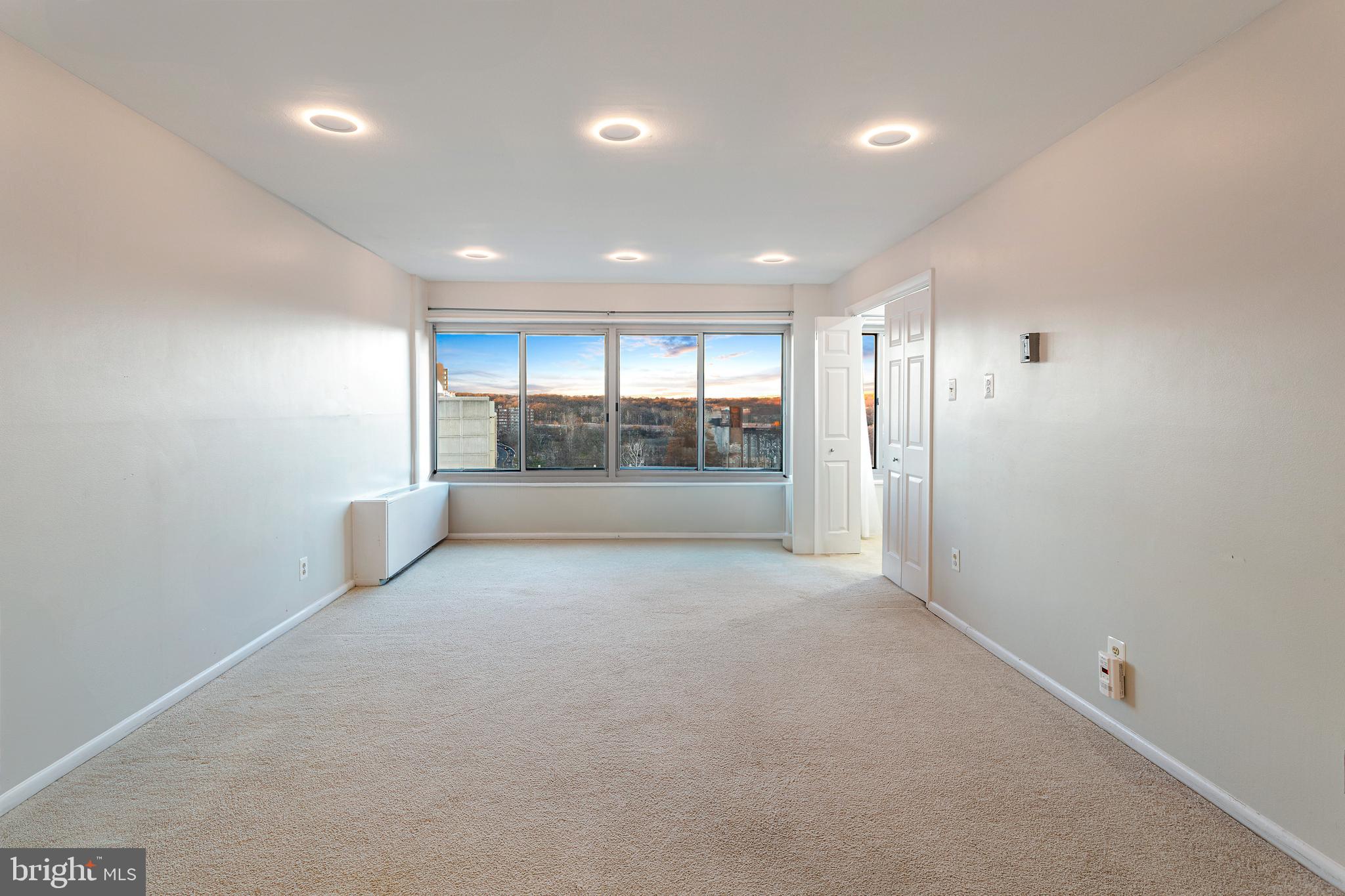 PAVILION ON THE PARK - Residential