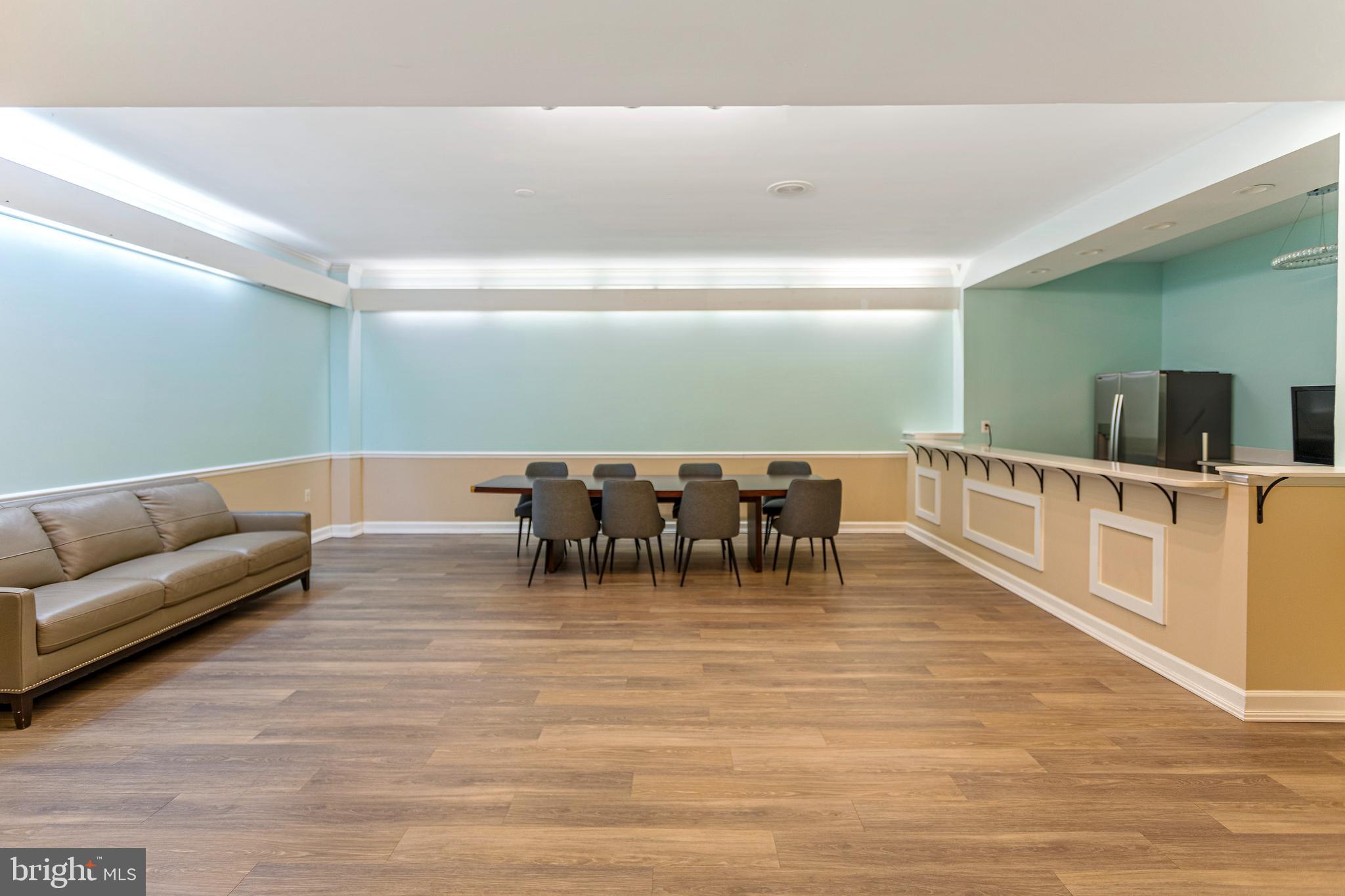 PAVILION ON THE PARK - Residential