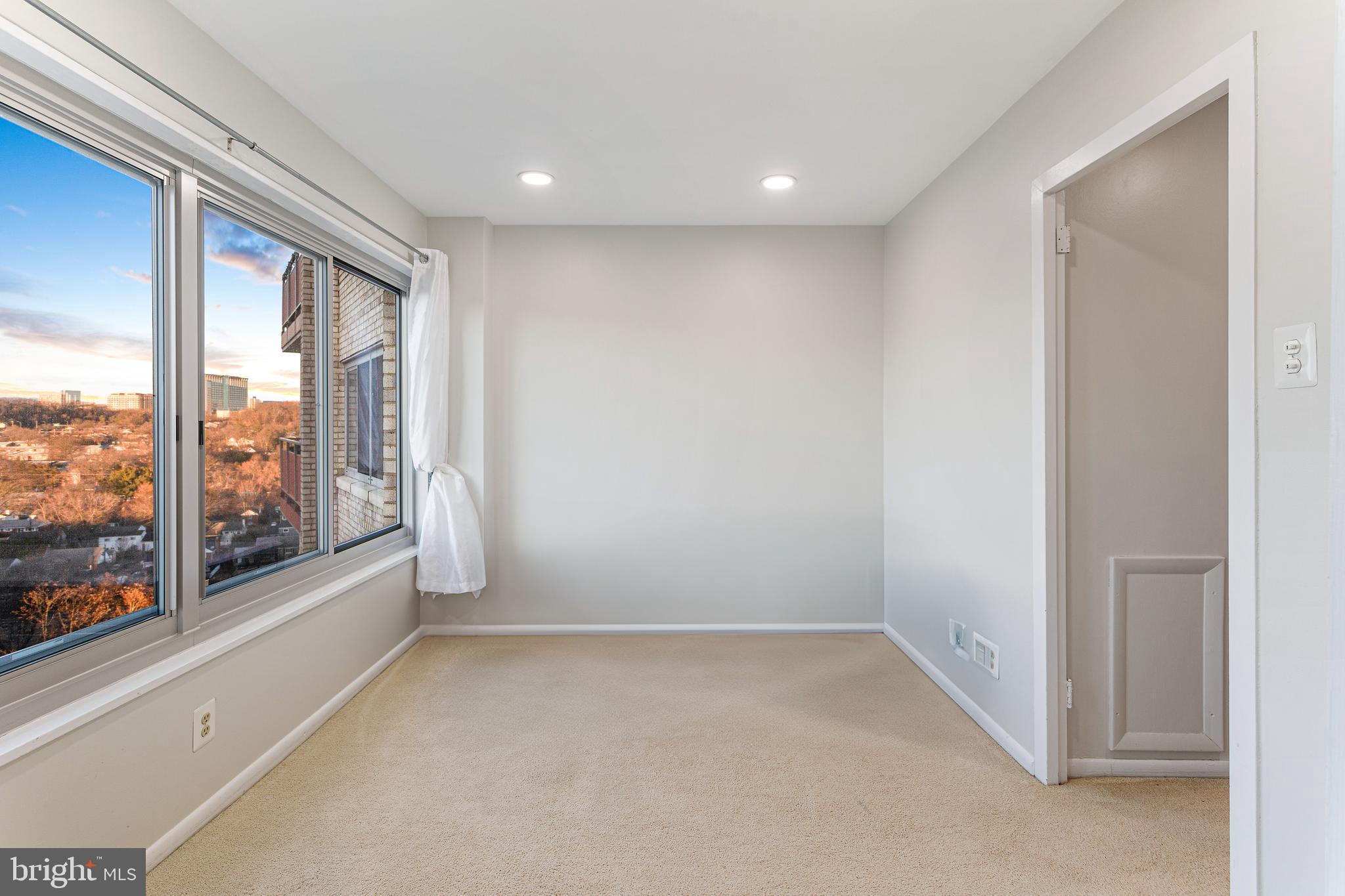 PAVILION ON THE PARK - Residential