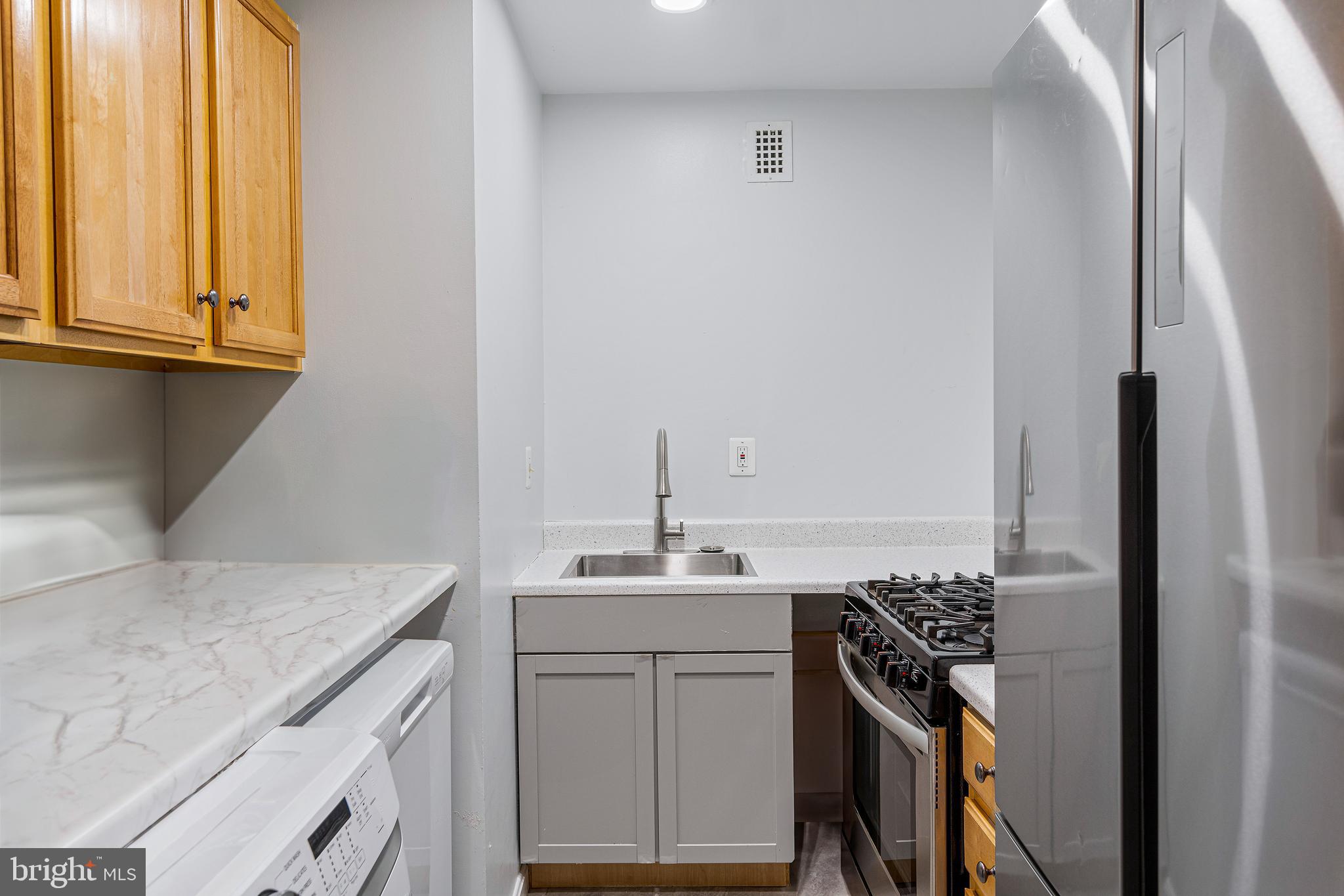 PAVILION ON THE PARK - Residential