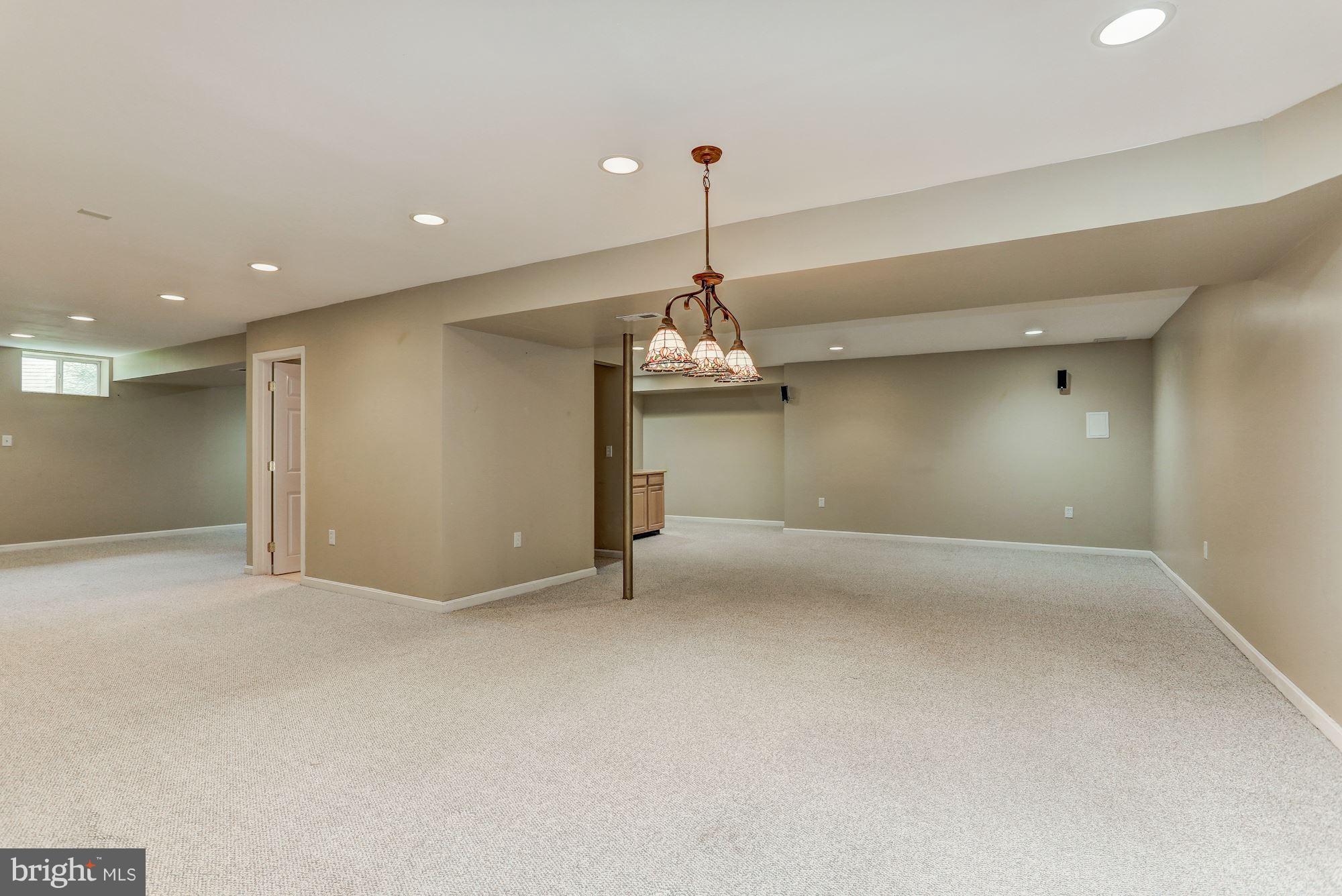 LOCUST HILL - Residential