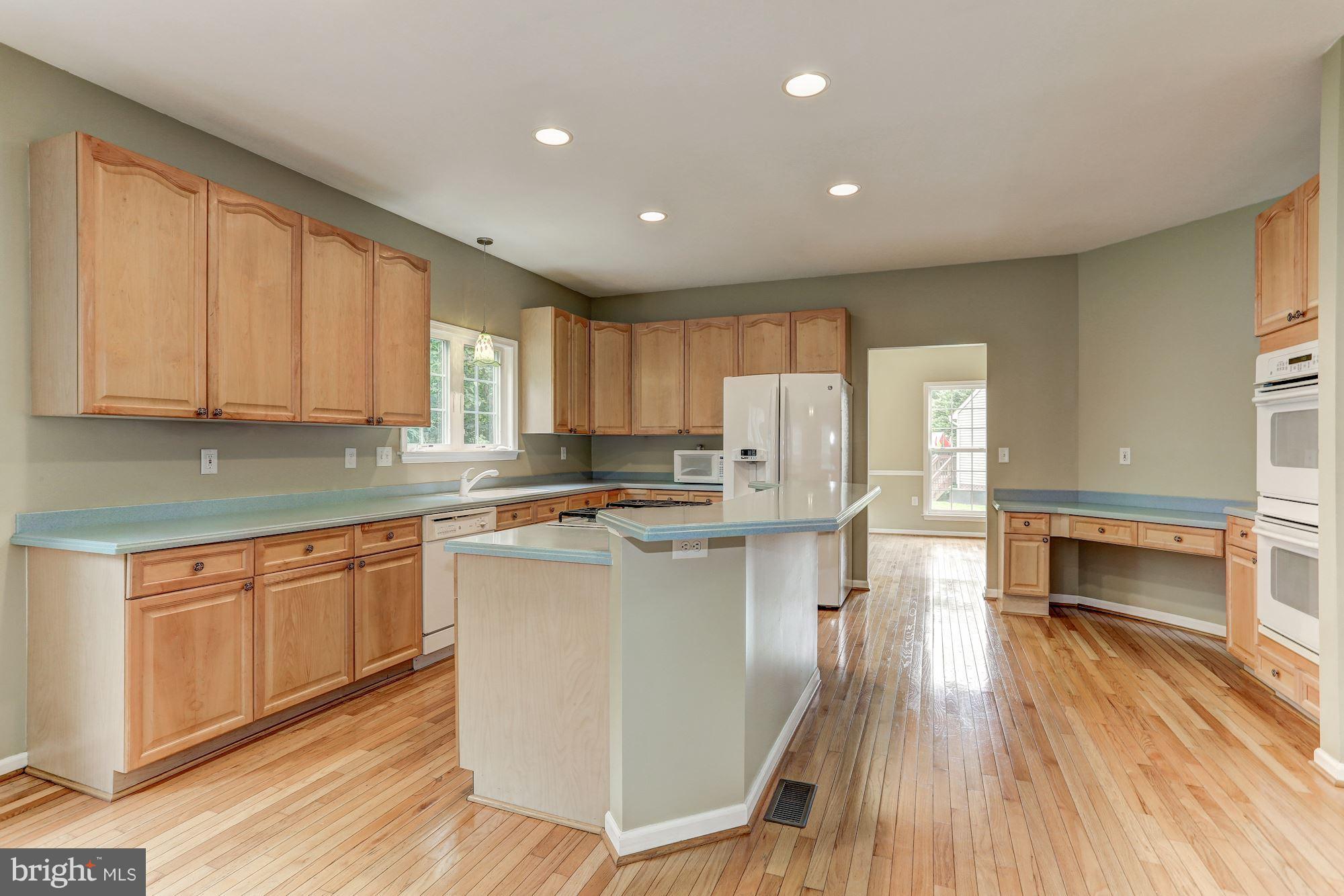 LOCUST HILL - Residential