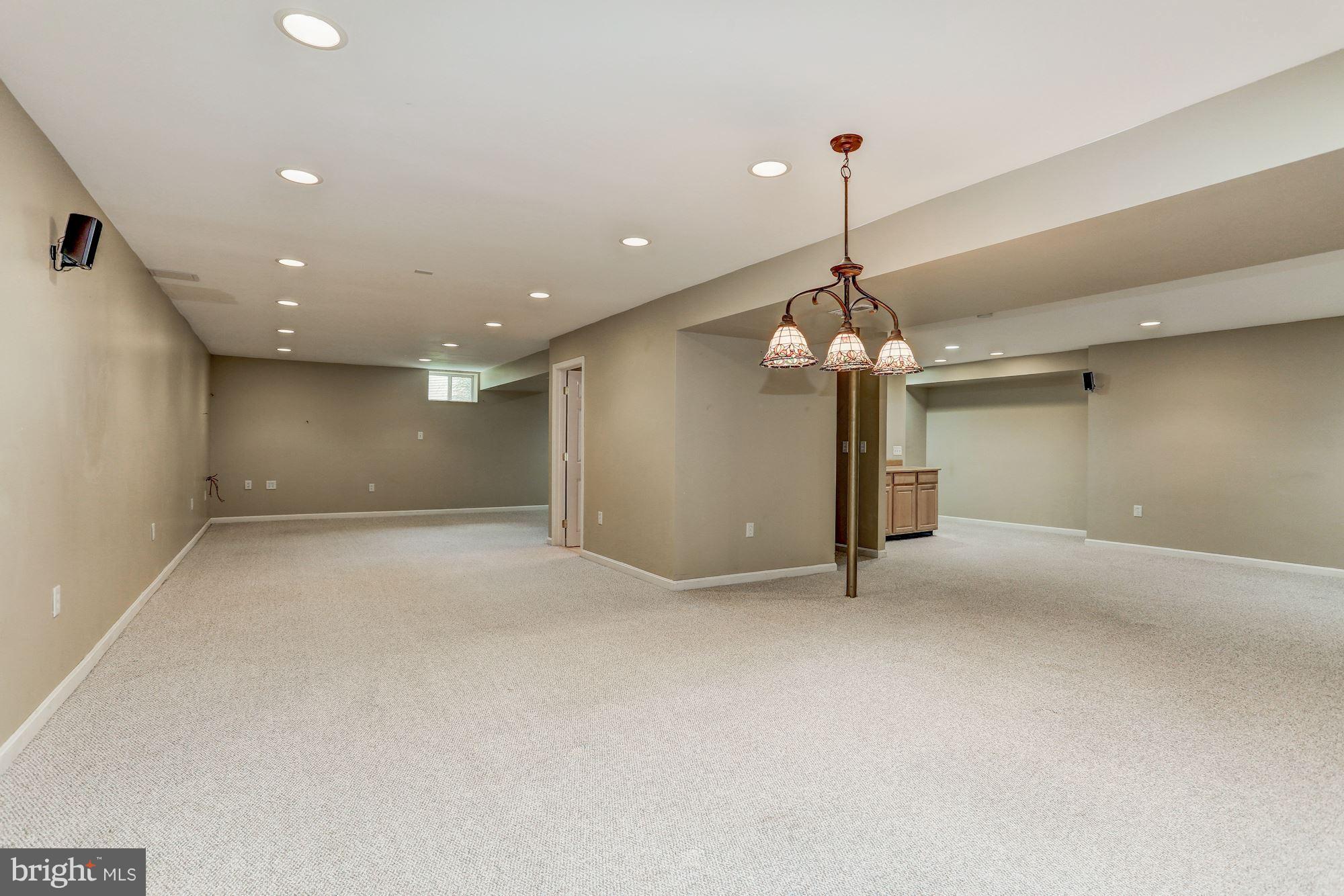 LOCUST HILL - Residential