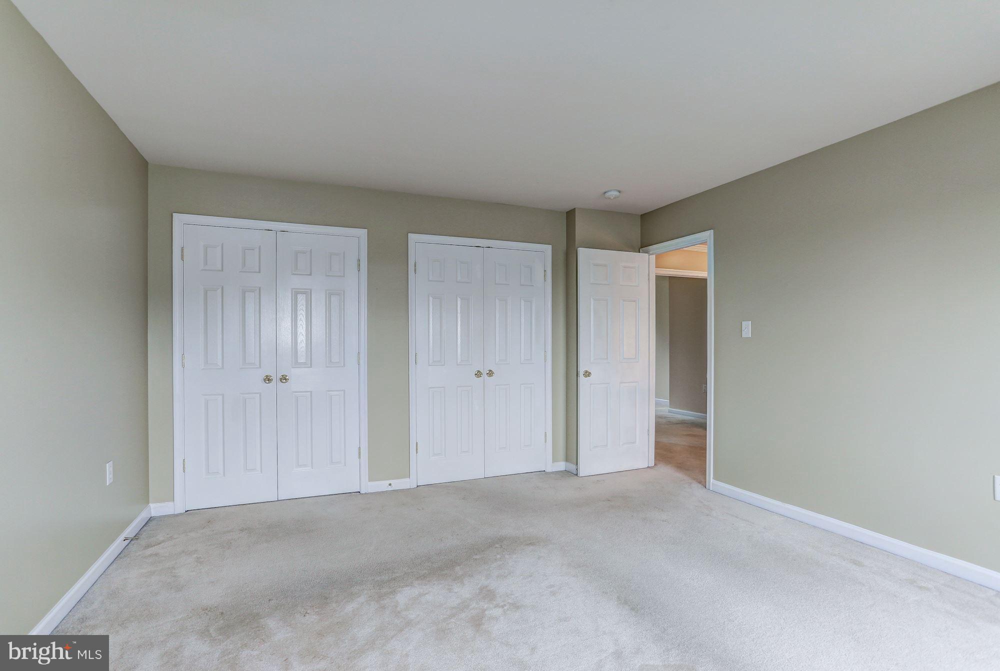 LOCUST HILL - Residential