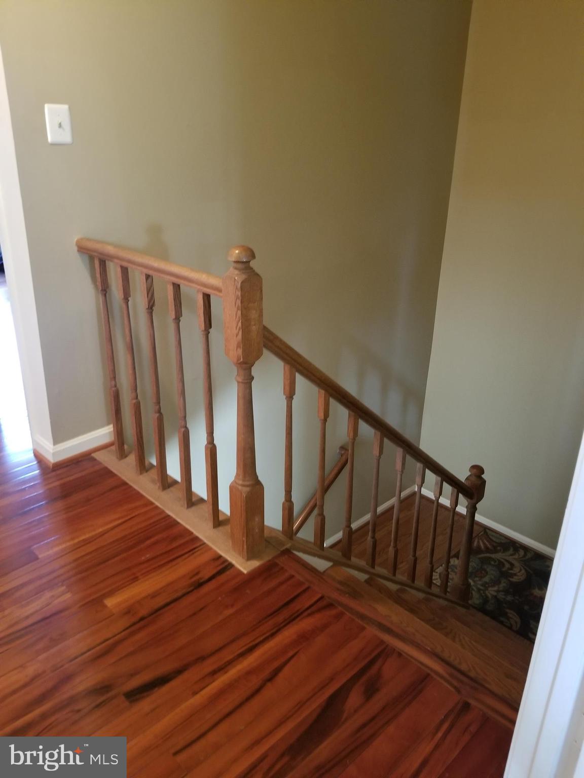 COUNTRY CLUB MANOR - Residential Lease