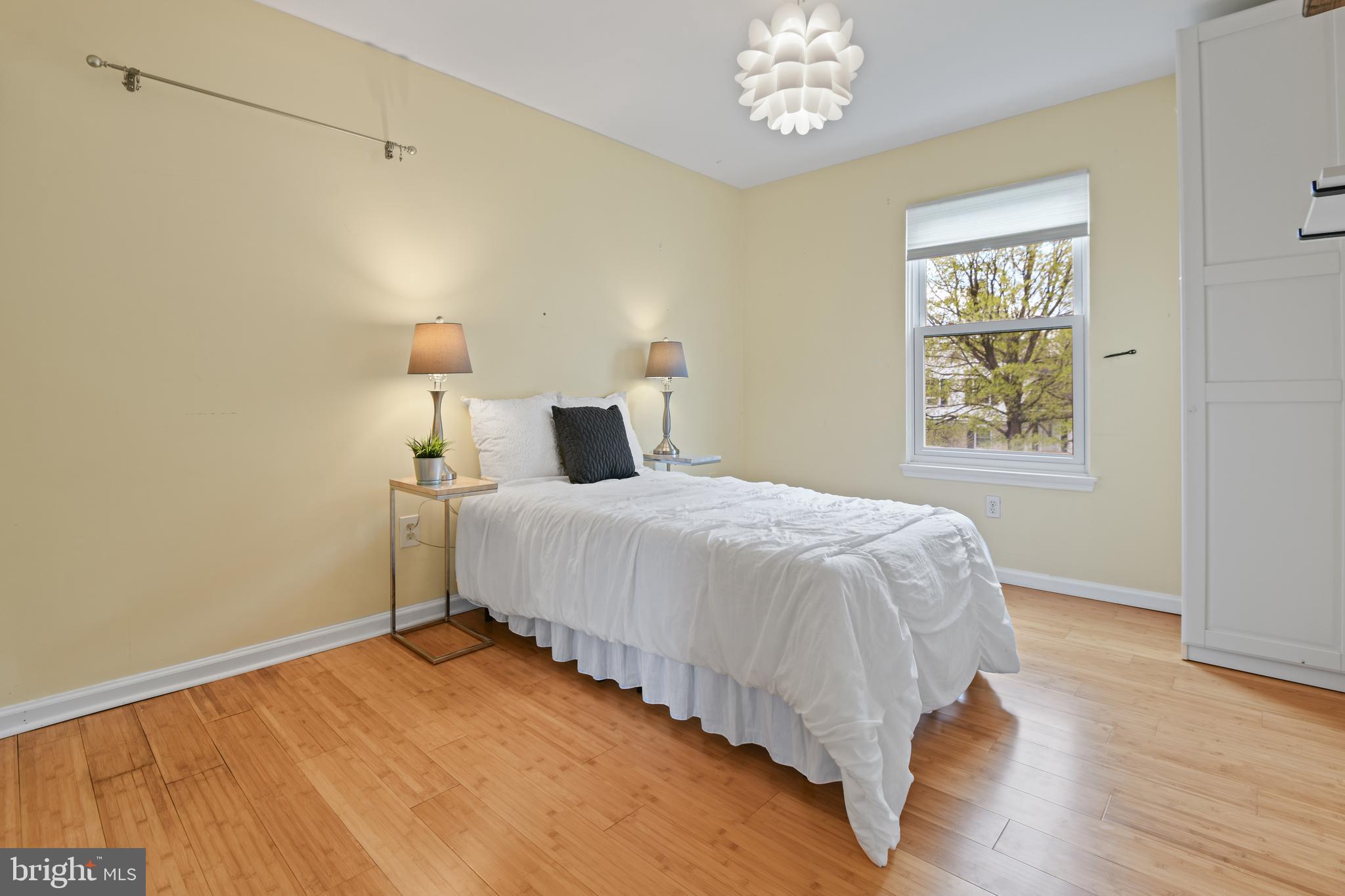 DISCOVERY - Residential