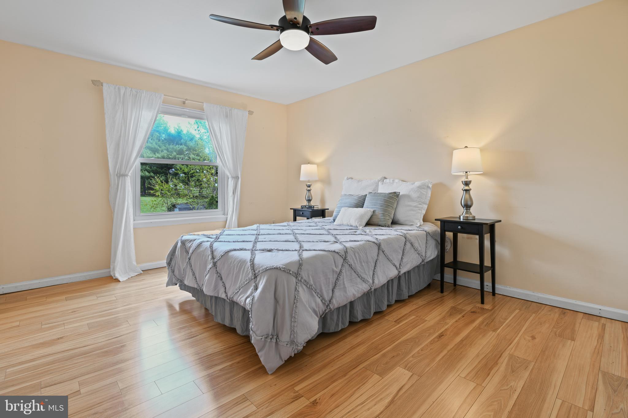 DISCOVERY - Residential