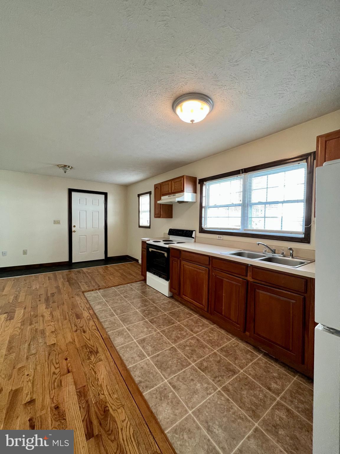 CHARLES TOWN - Residential Lease