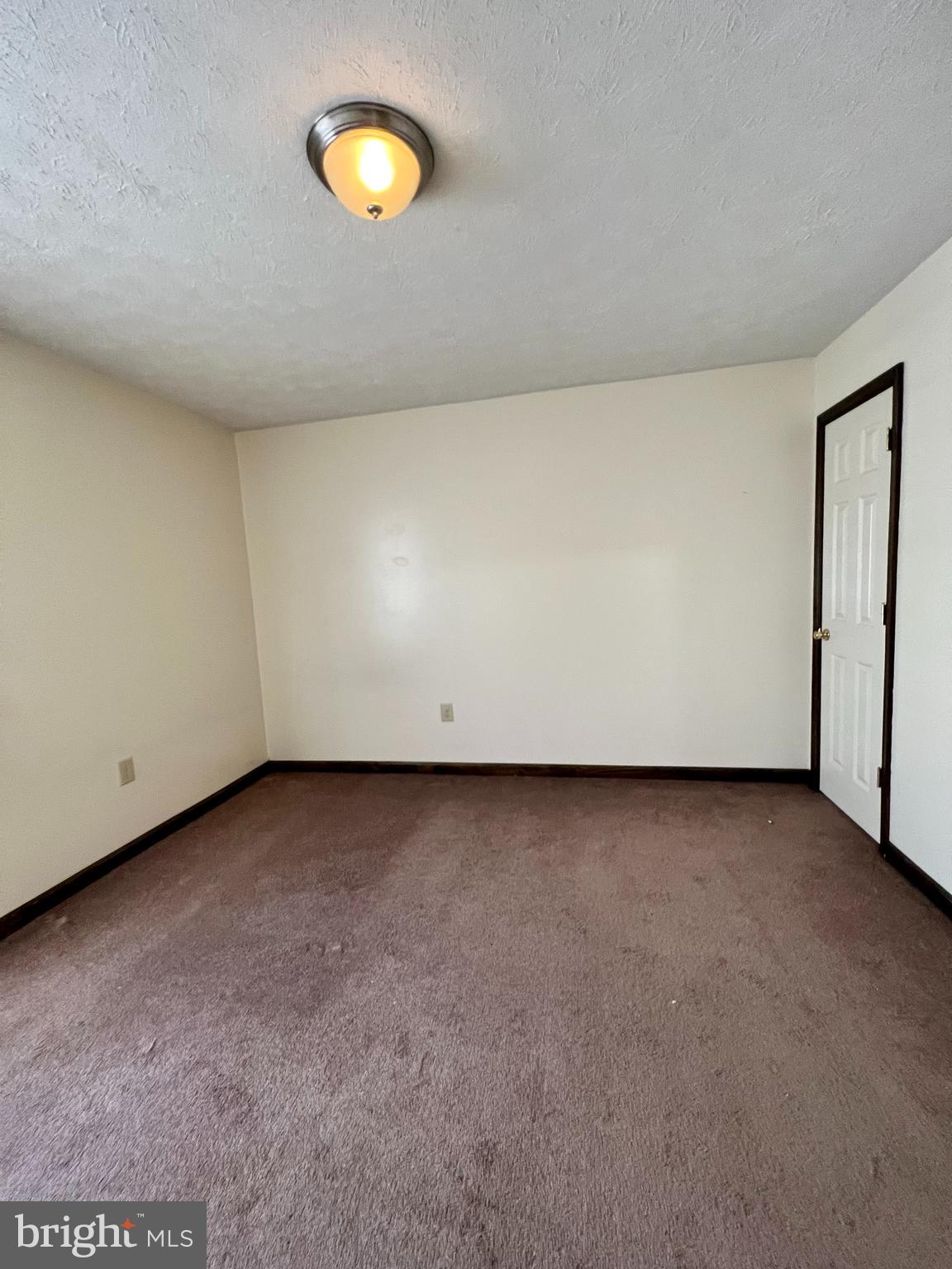 CHARLES TOWN - Residential Lease