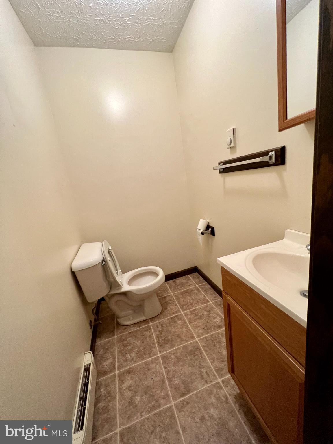 CHARLES TOWN - Residential Lease