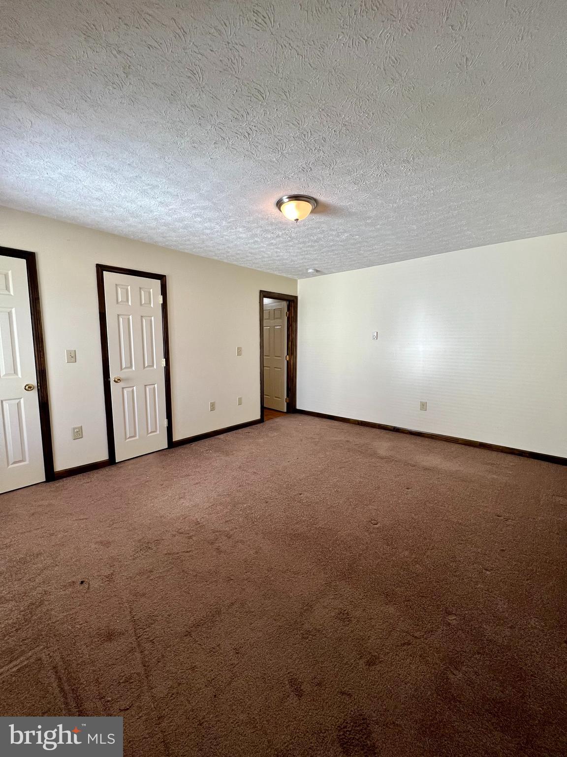 CHARLES TOWN - Residential Lease