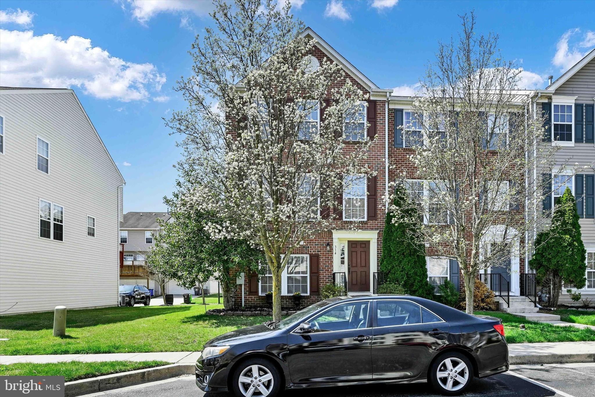 EAGLES LANDING AT WATERS EDGE - Residential