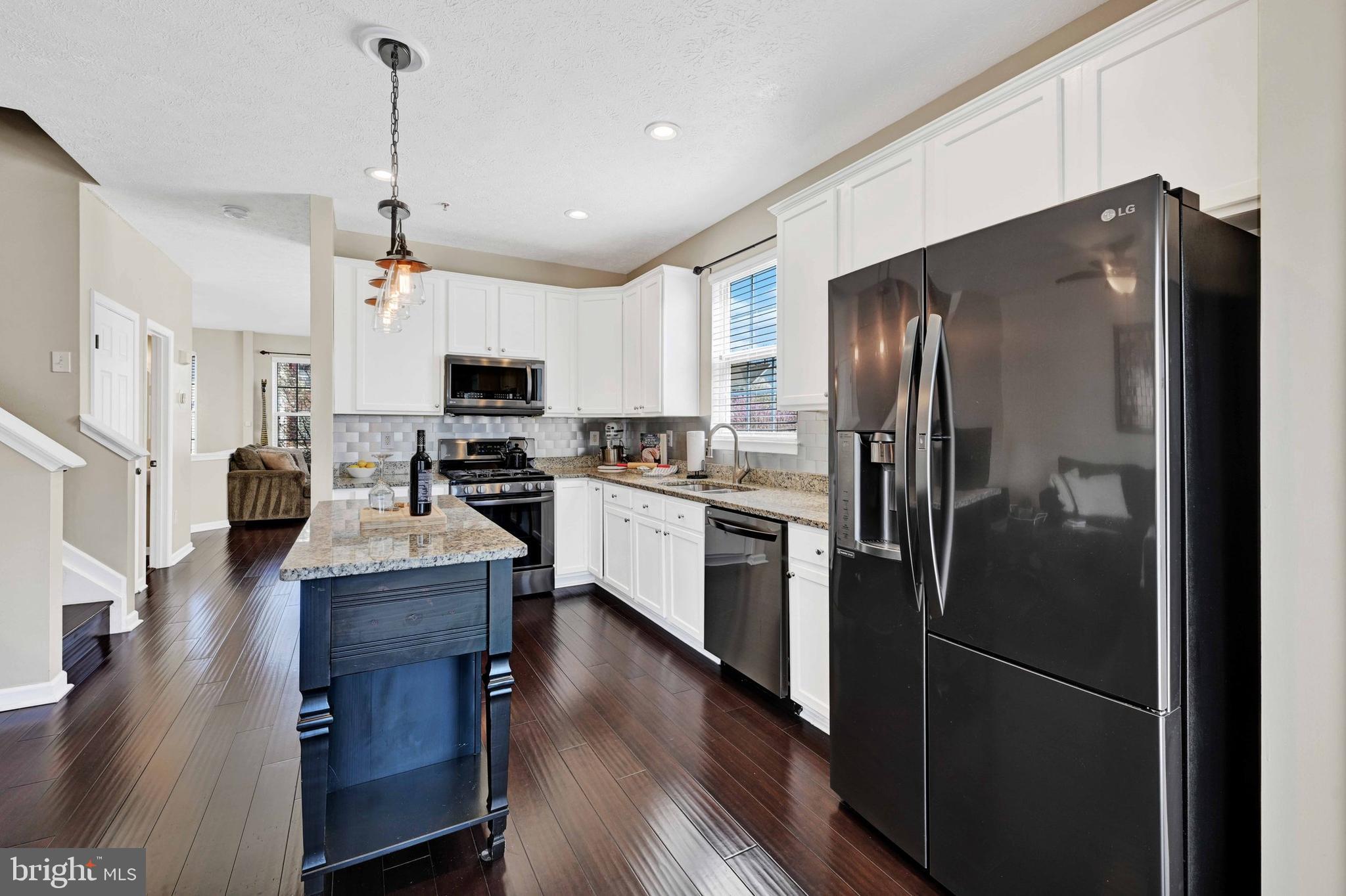 EAGLES LANDING AT WATERS EDGE - Residential