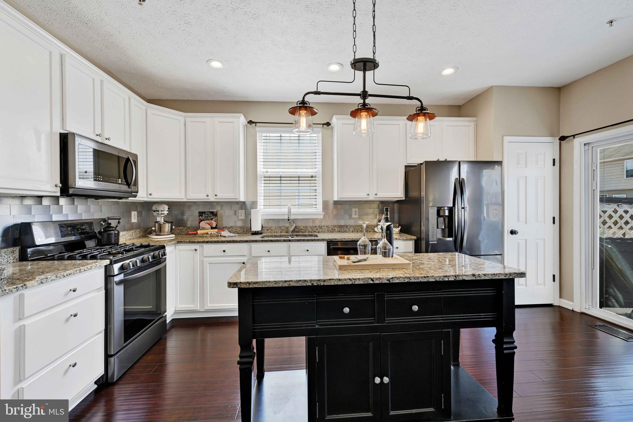 EAGLES LANDING AT WATERS EDGE - Residential