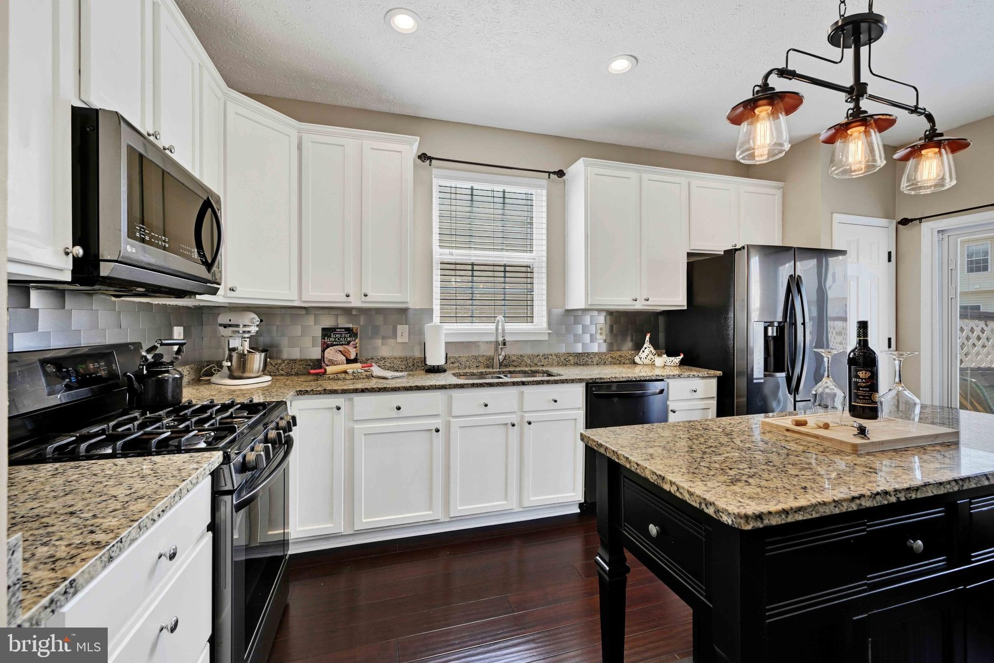 EAGLES LANDING AT WATERS EDGE - Residential