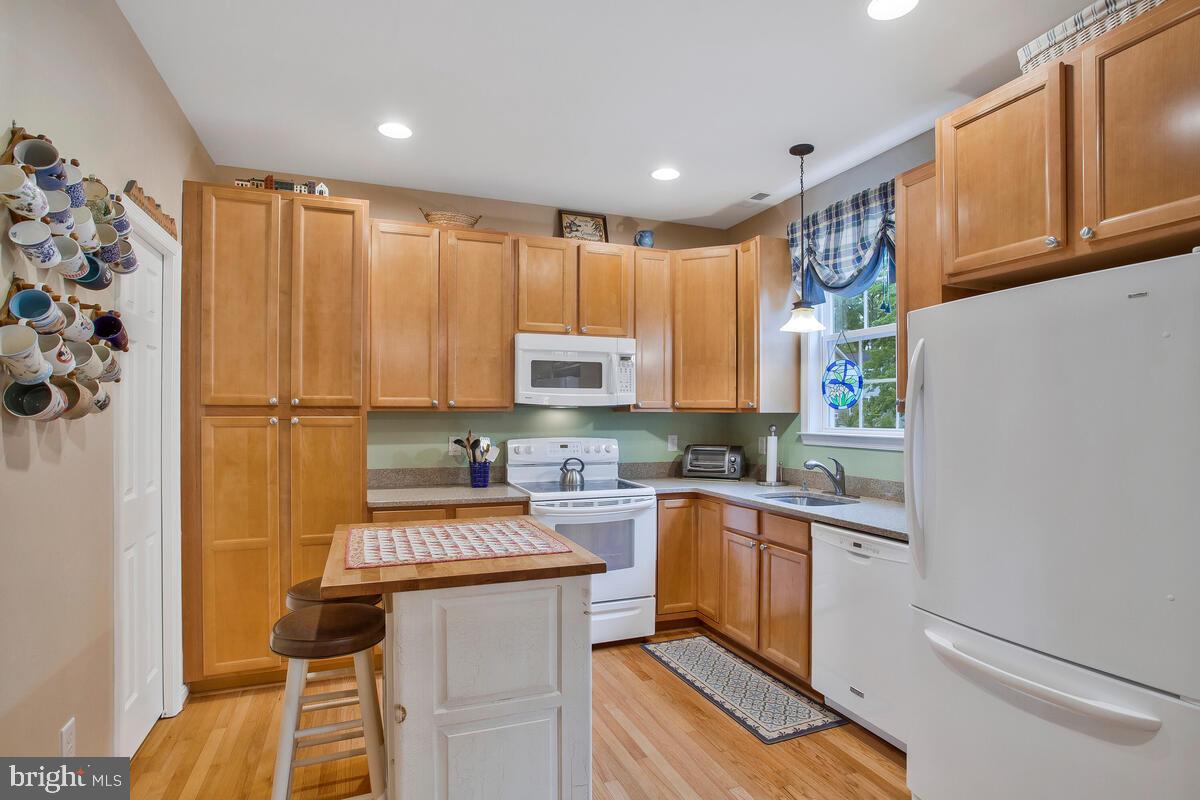 NORTH SELBY - Residential