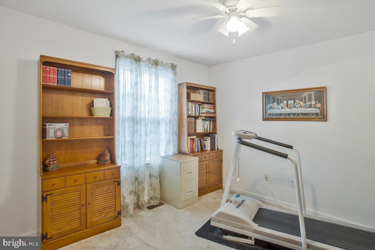 NORTH SELBY - Residential