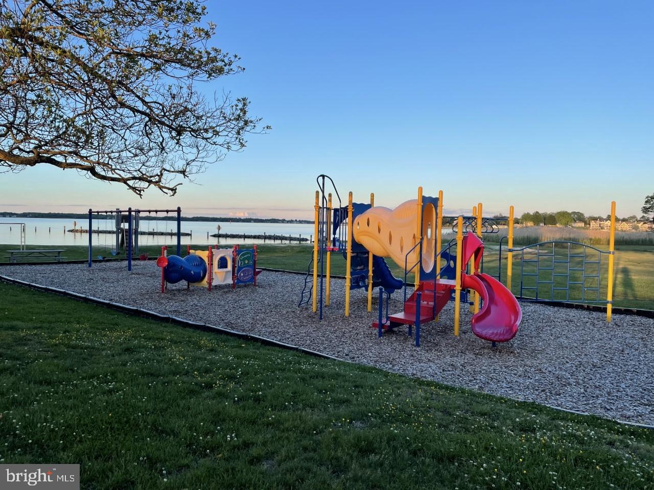 NORTH SELBY - Residential