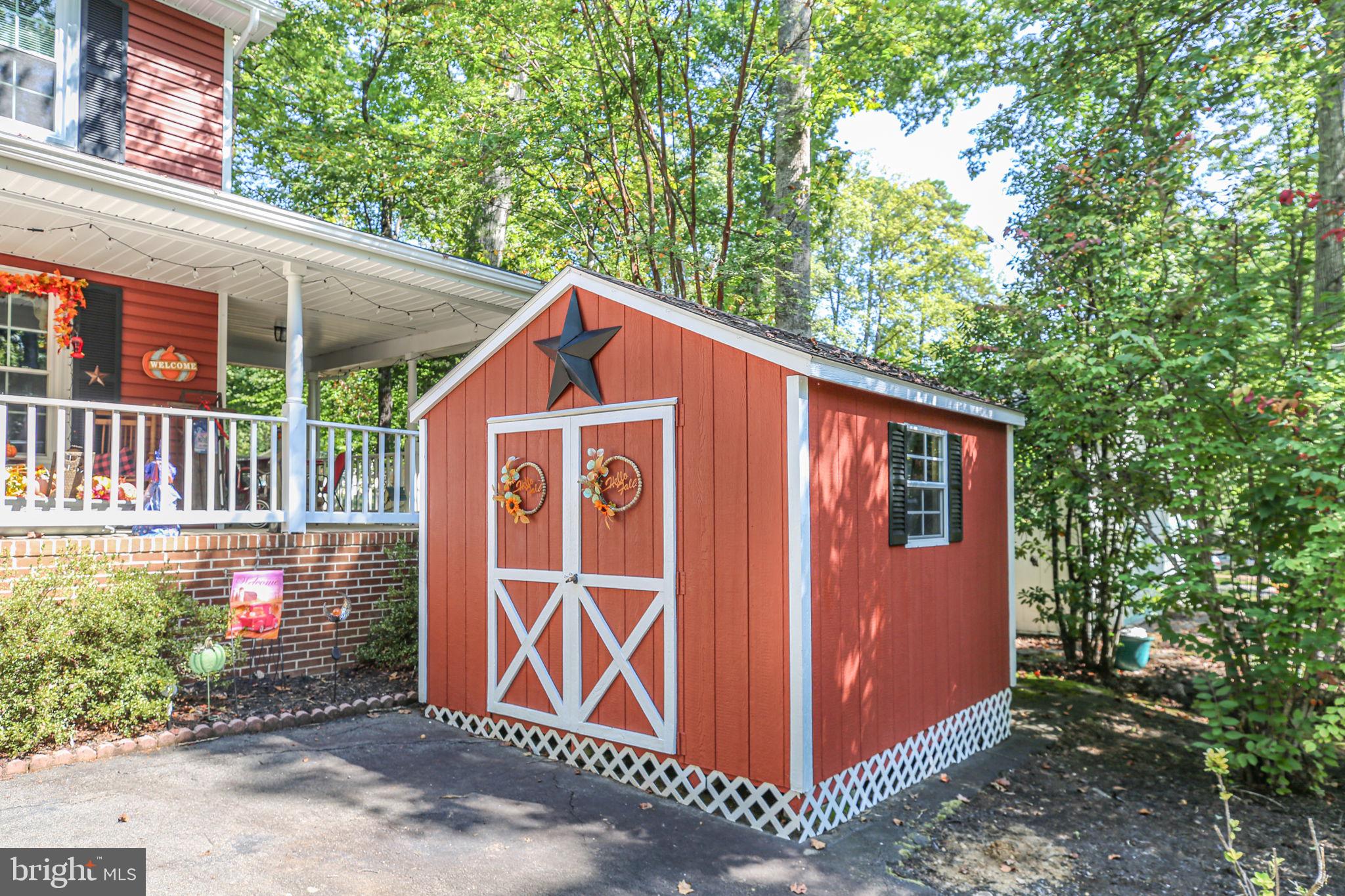 LAKE OF THE WOODS - Residential