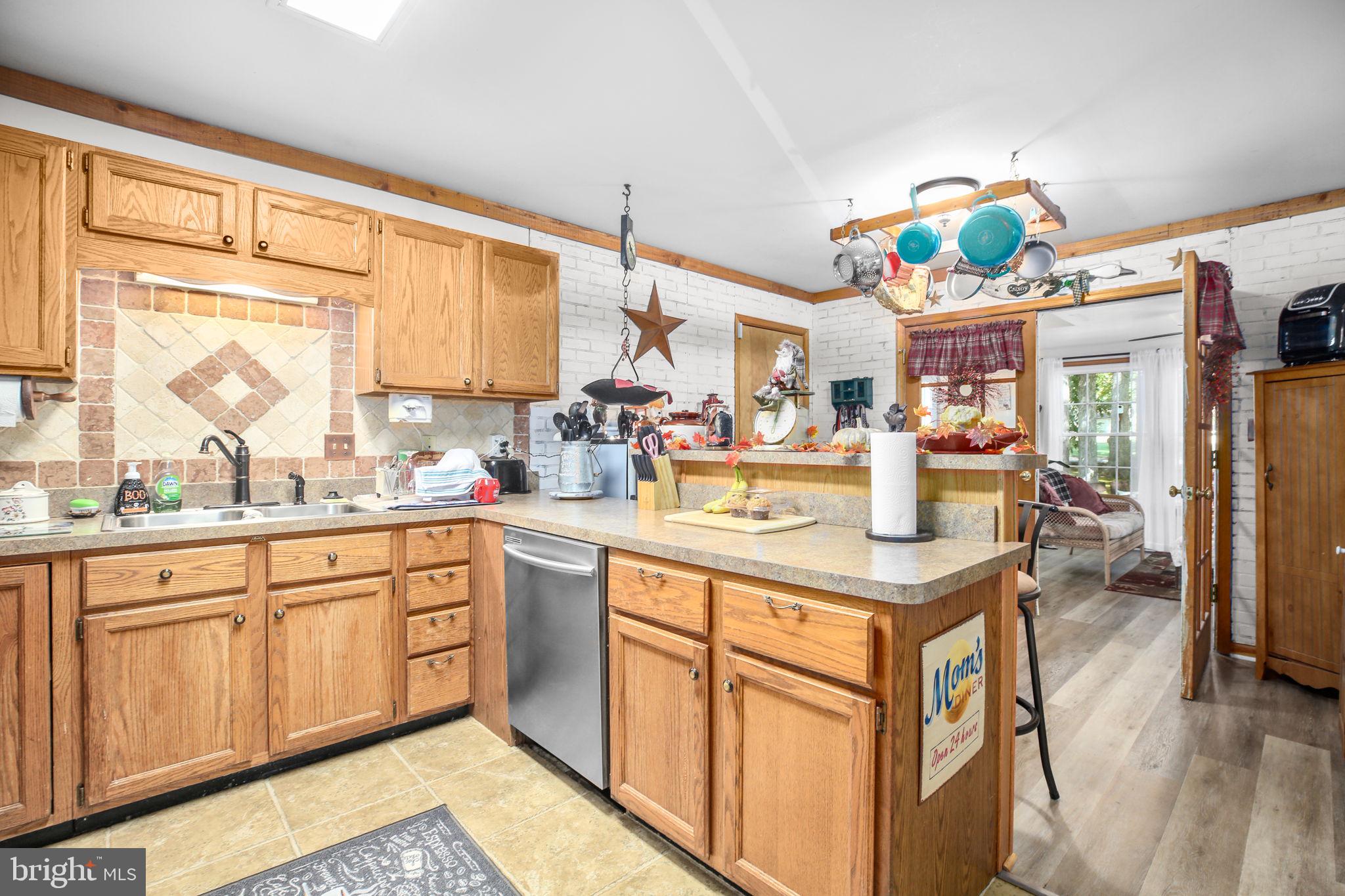 LAKE OF THE WOODS - Residential