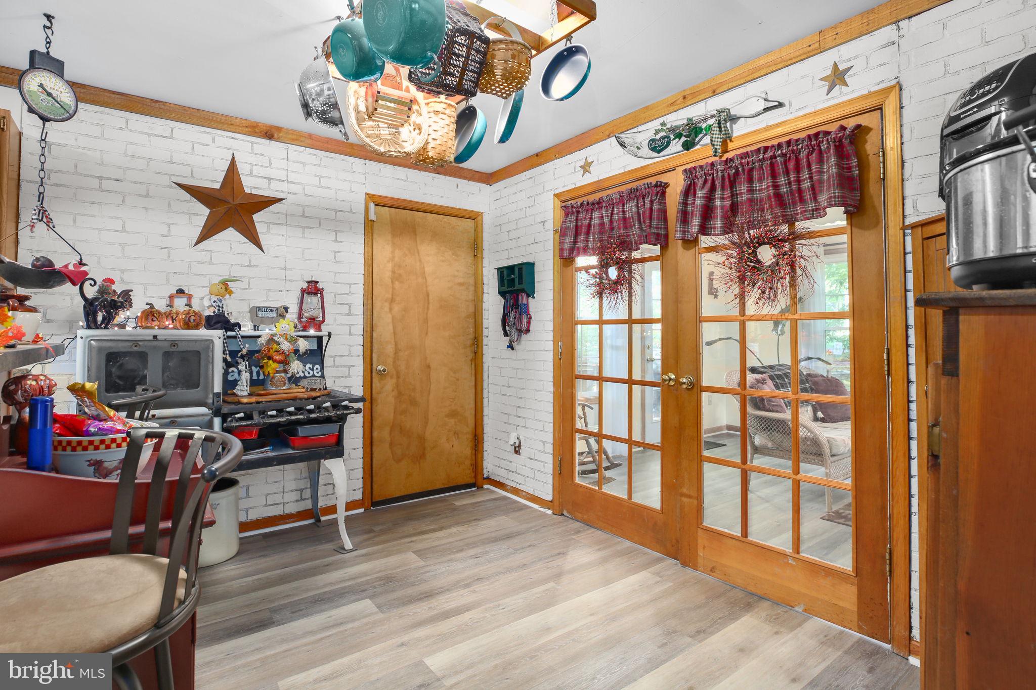 LAKE OF THE WOODS - Residential