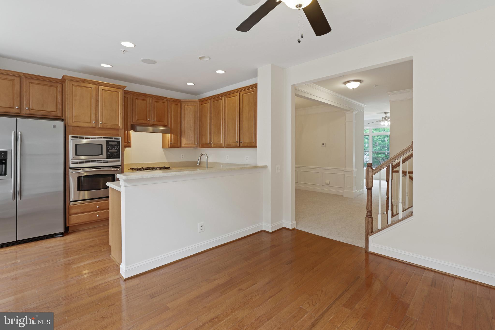 MCHENRY POINTE - Residential