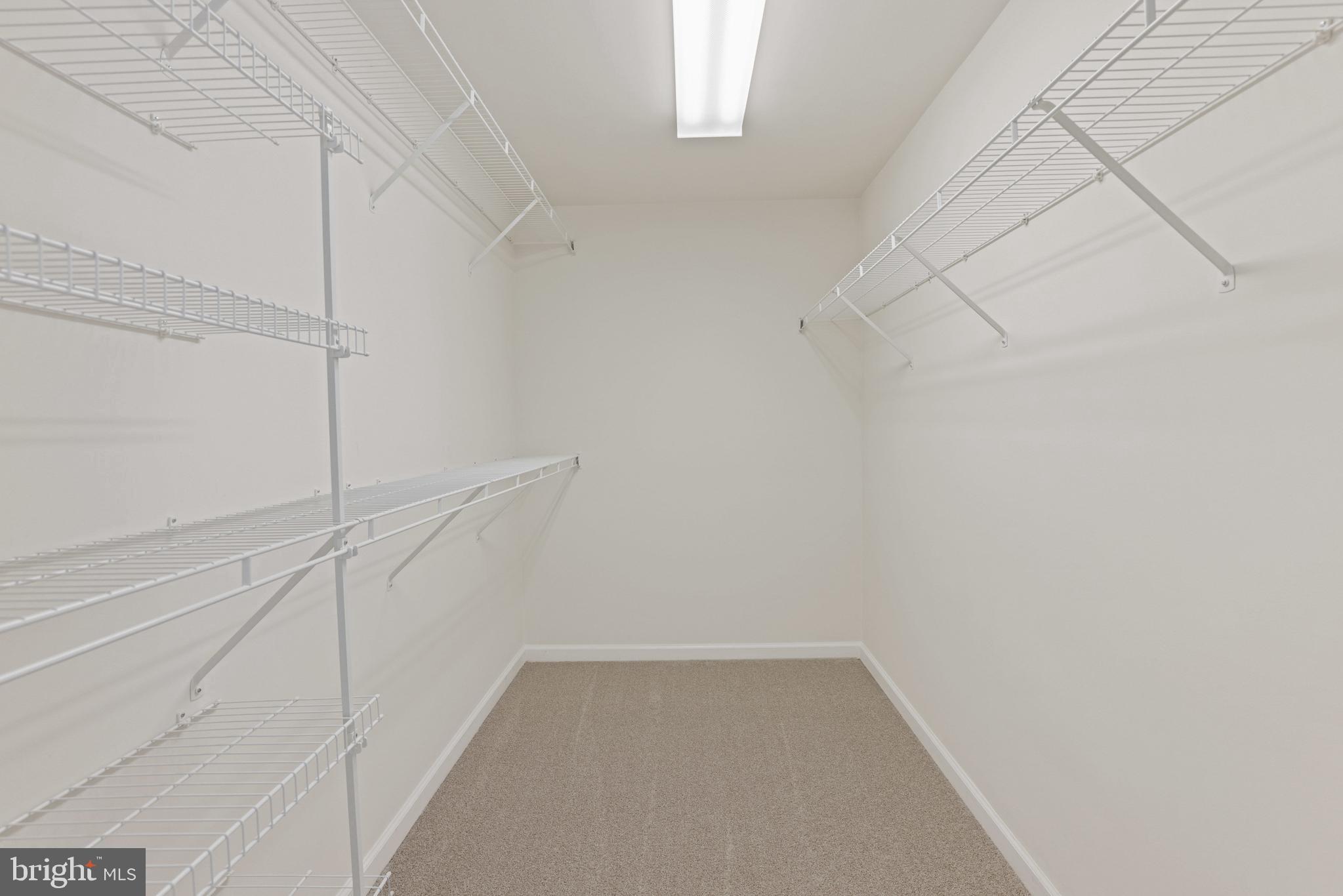 MCHENRY POINTE - Residential