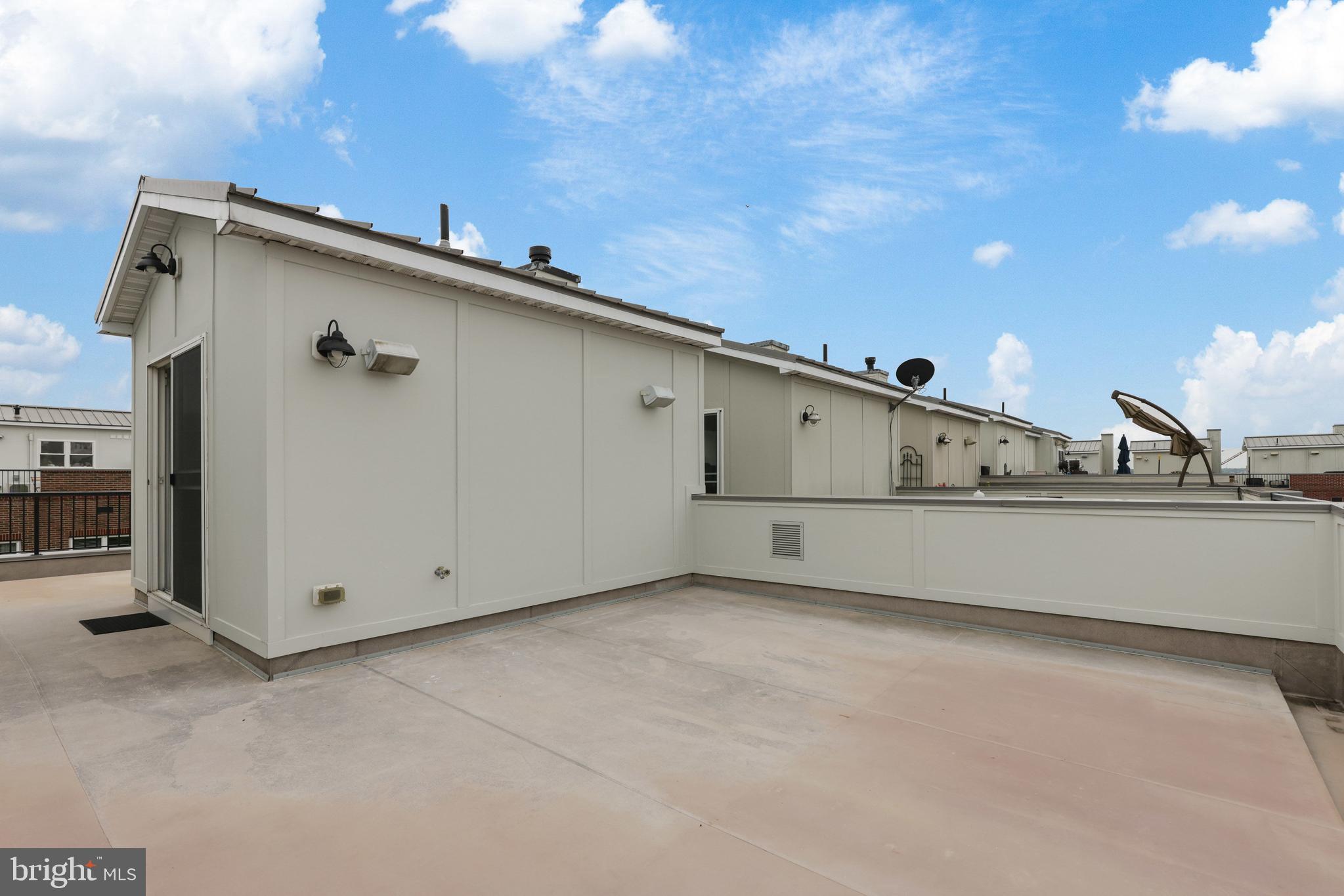 MCHENRY POINTE - Residential