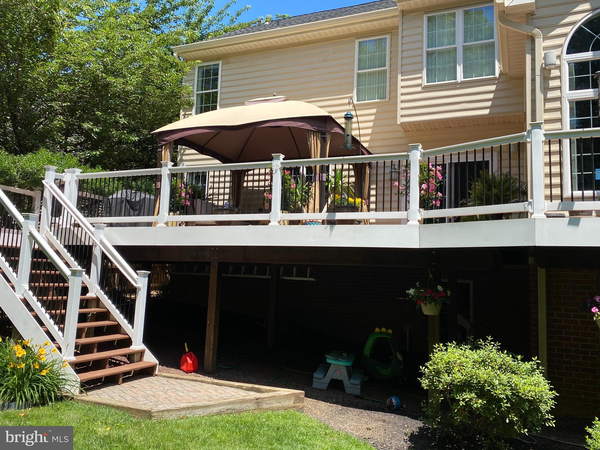 5120 WELLINGHALL WAY