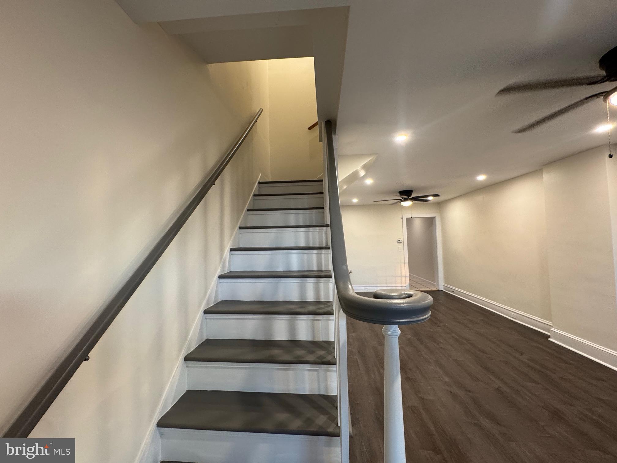 KING MANOR - Residential Lease