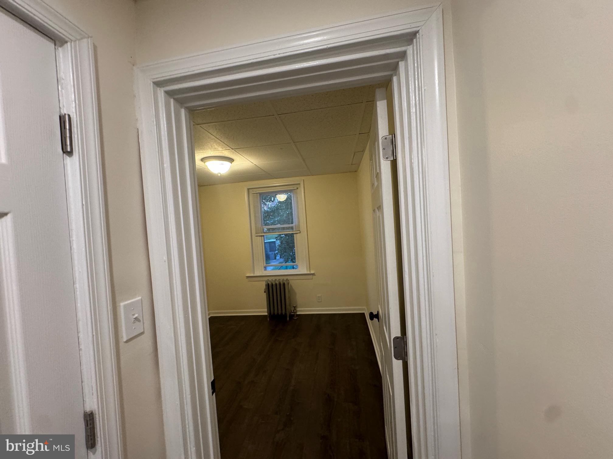 KING MANOR - Residential Lease